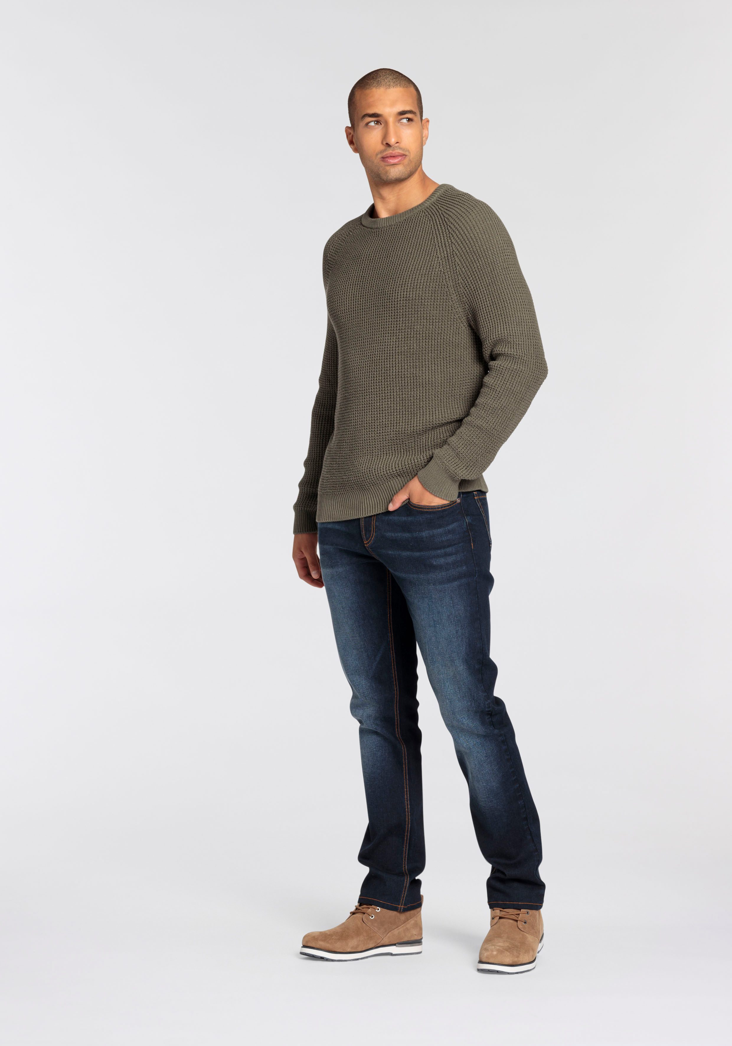 Zum Outfit 6