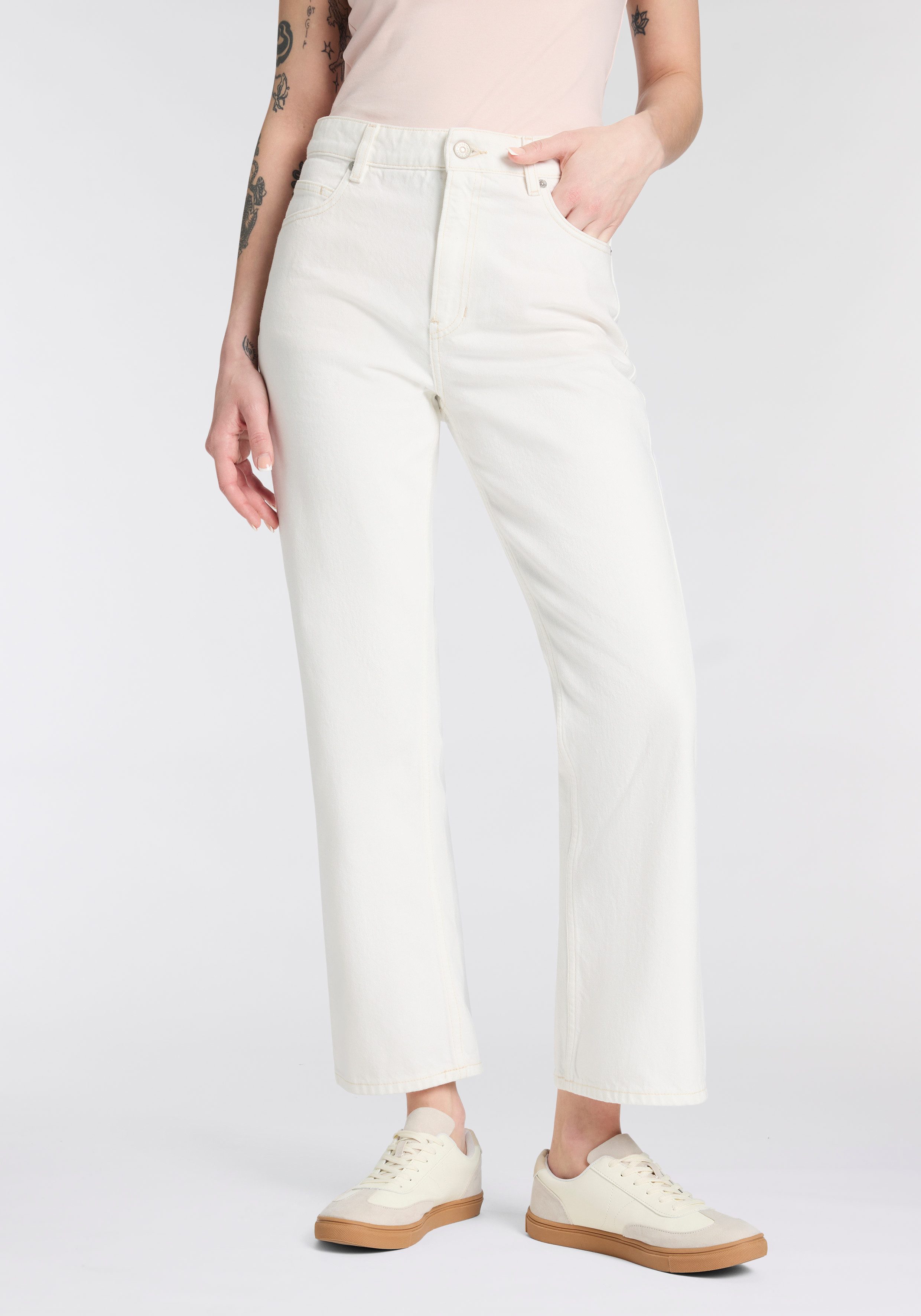 BOSS ORANGE Straight-Jeans ADA CROP HR Premium Damenmode in cropped Länge, High Waist