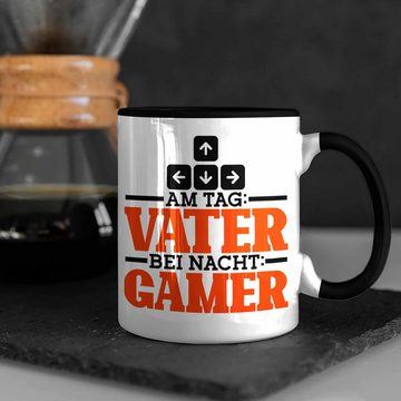 Trendation Tasse Tasse Vatertag "Am Tag Vater Bei Nacht Gamer" Lustiges Geschenk für Ga