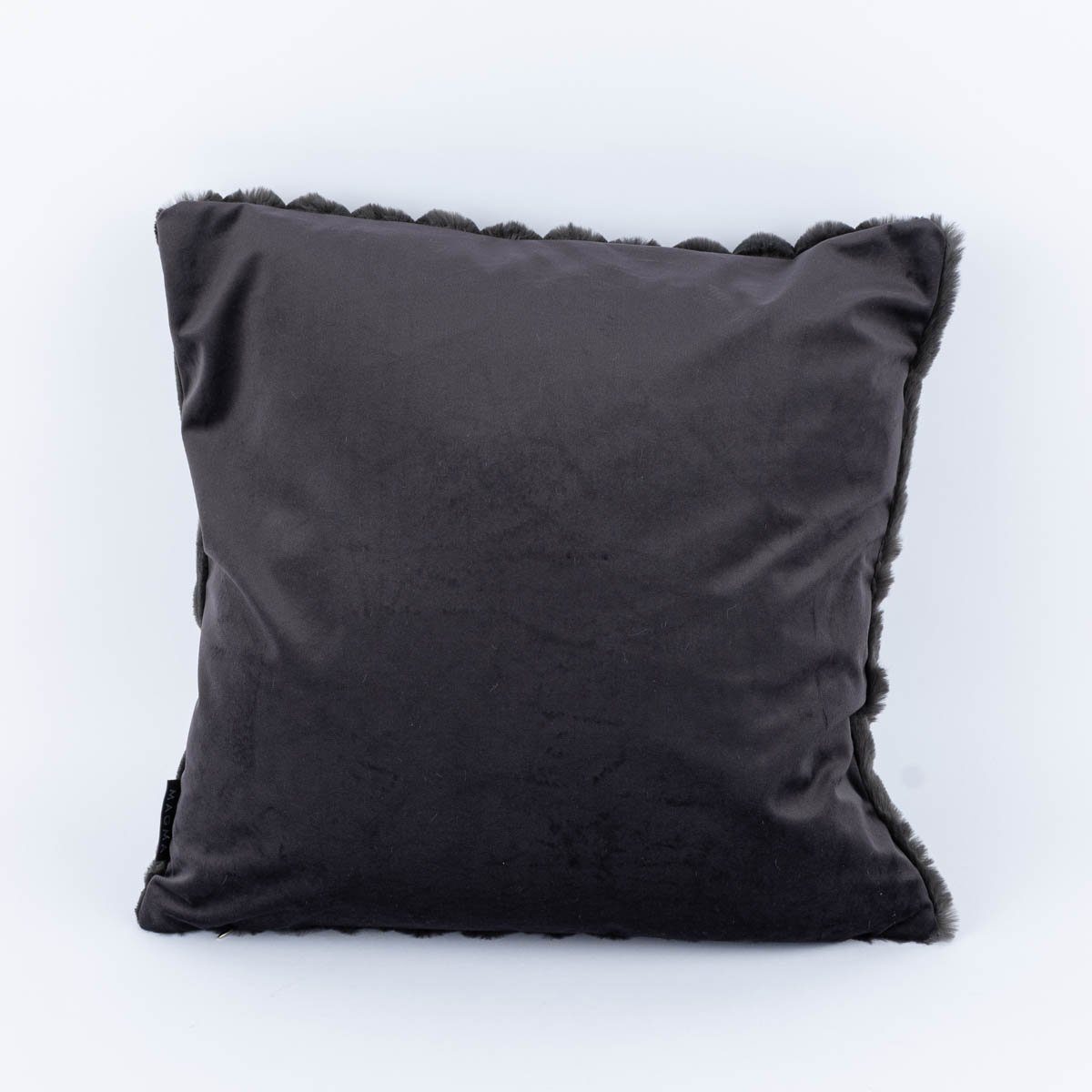 Magma Heimtex Fellkissen Magma Kissenhülle plüschige und samtige Seite Cordoptik grau 45x45cm
