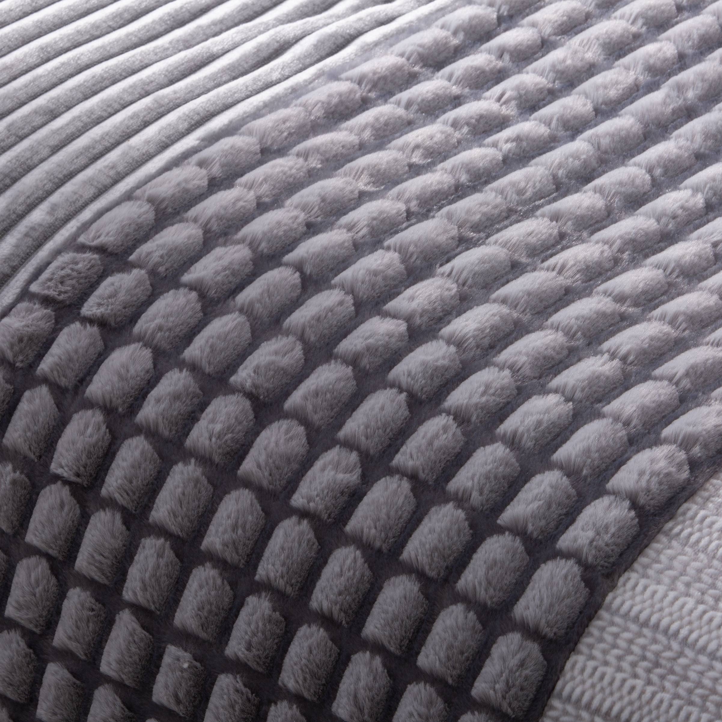 Überwurf weiche und warme Bettdecke, Manterol, 235x260cm, 2 x Kissenbezüge 50x70cm, hergestellt in Spanien