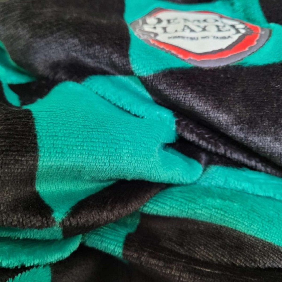 Demon Slayer Poncho - Hoodie Blanket Medium 75 × 70 cm Kuscheldecke mit Ärmeln und Kapuze (1-St)