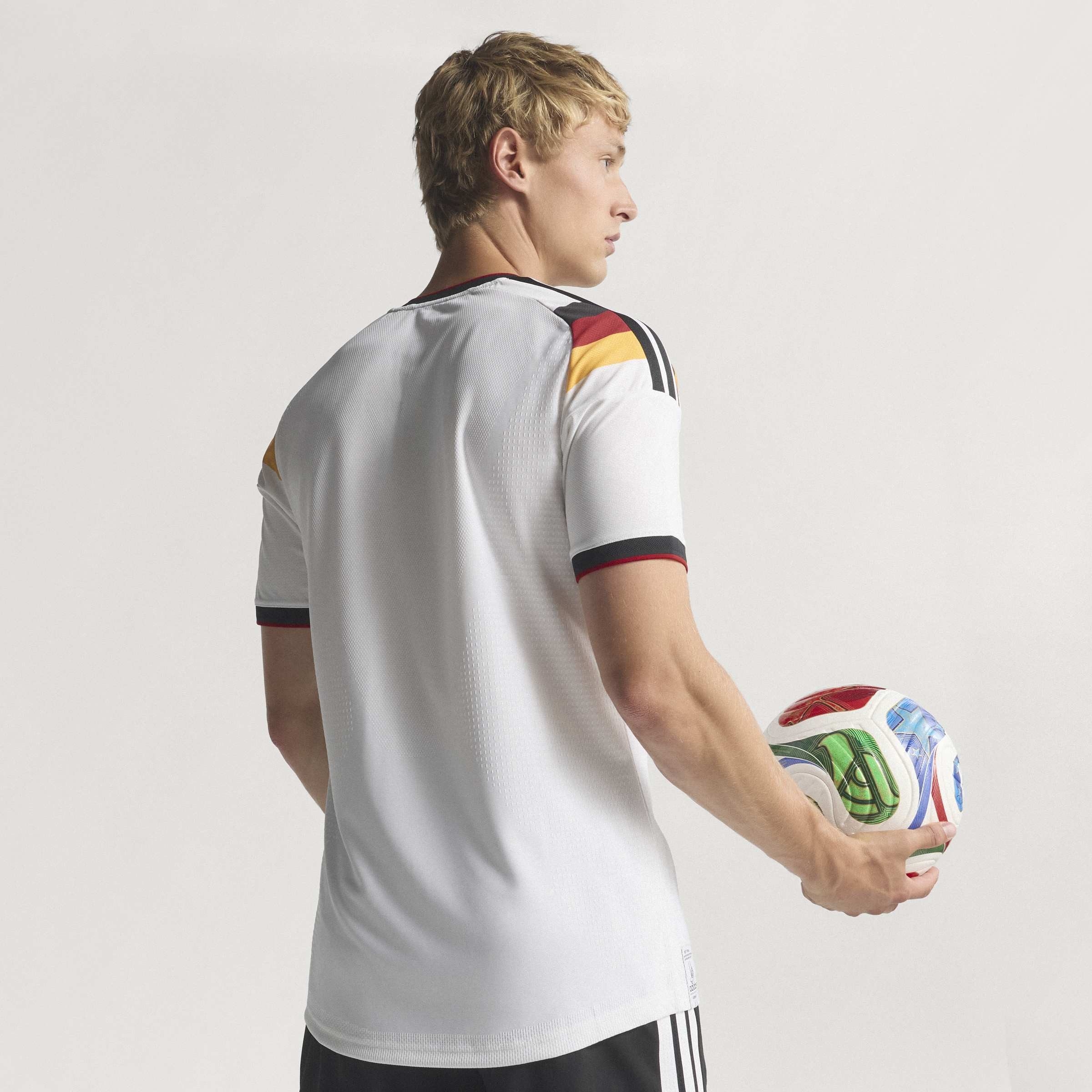 adidas Performance Fußballtrikot AUTHENTISCHES DEUTSCHLAND 26 HEIMTRIKOT günstig online kaufen