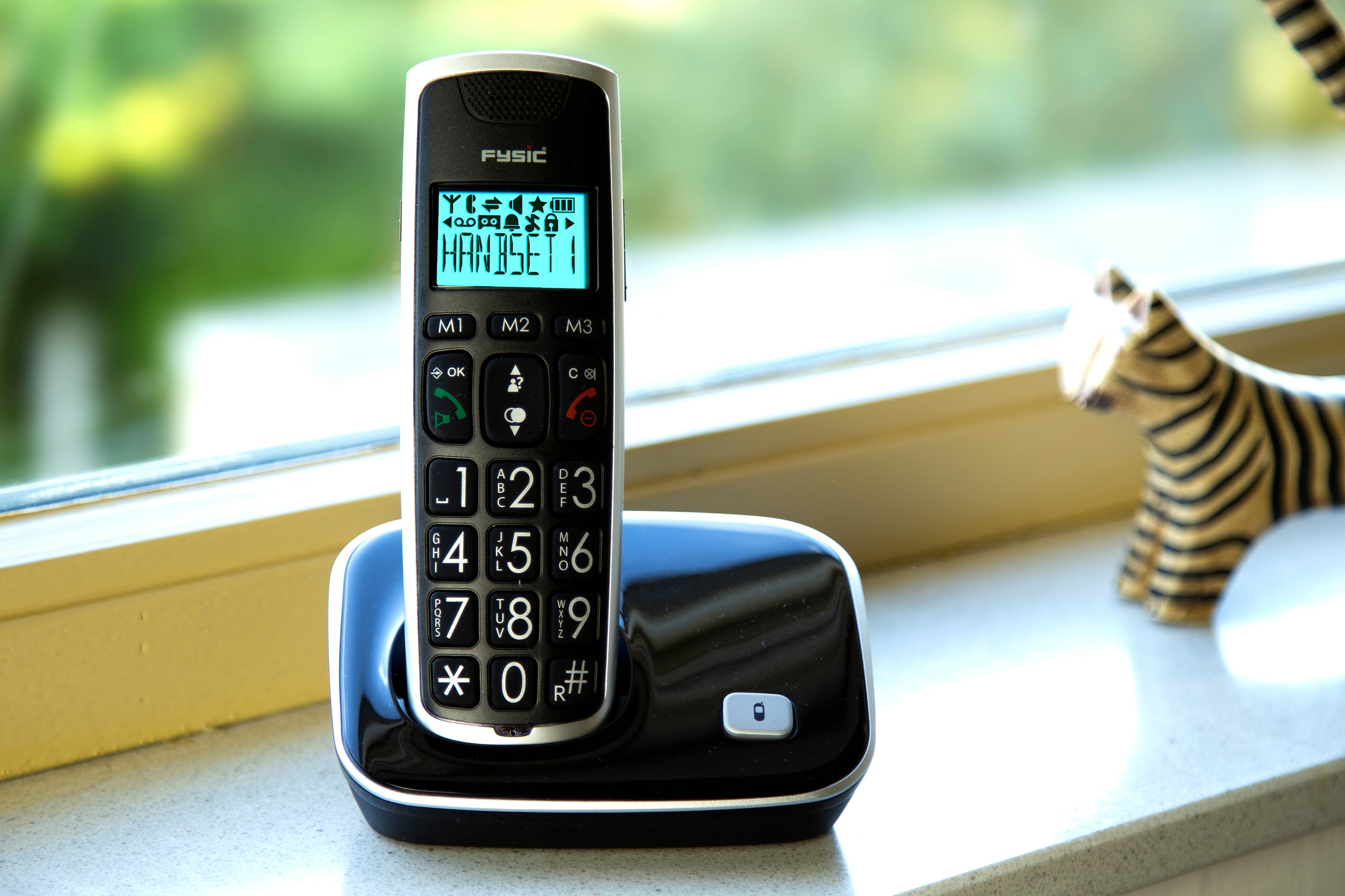 Fysic FX-6020 Seniorentelefon (Mobilteile: 1-2, Netzspannung 100-240 V AC, Seniorentelefon mit großen Tasten, Hörgerätkompatibel, 10h Sprechzeit) – Bild 5 von 5