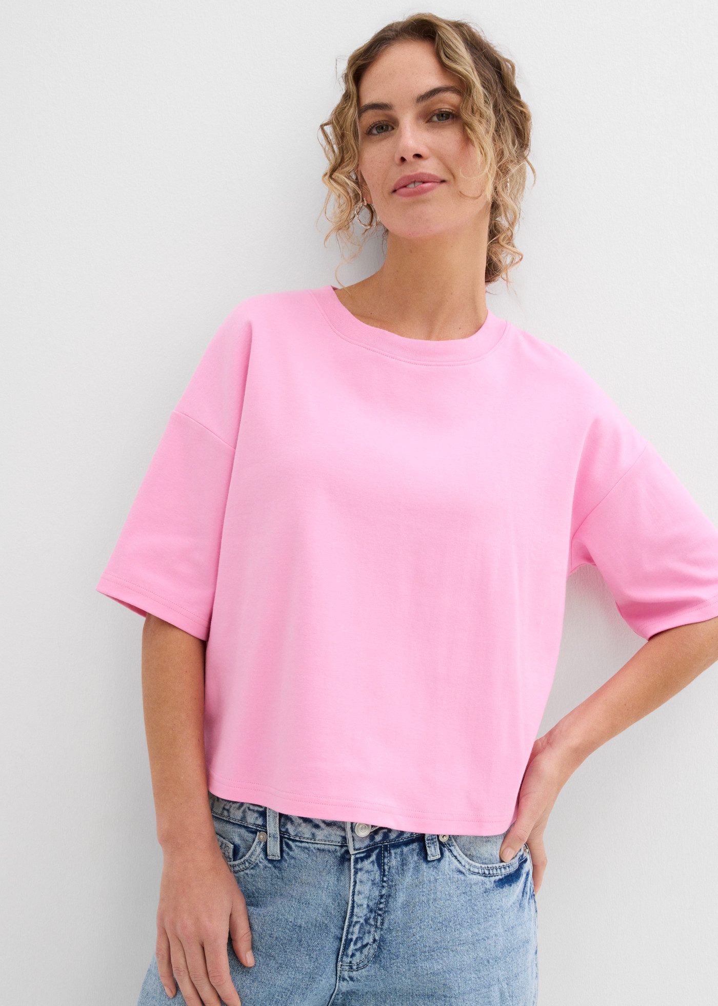 bonprix T-Shirt Oversize-Style, mit Rundhalsausschnitt, aus Baumwolle
