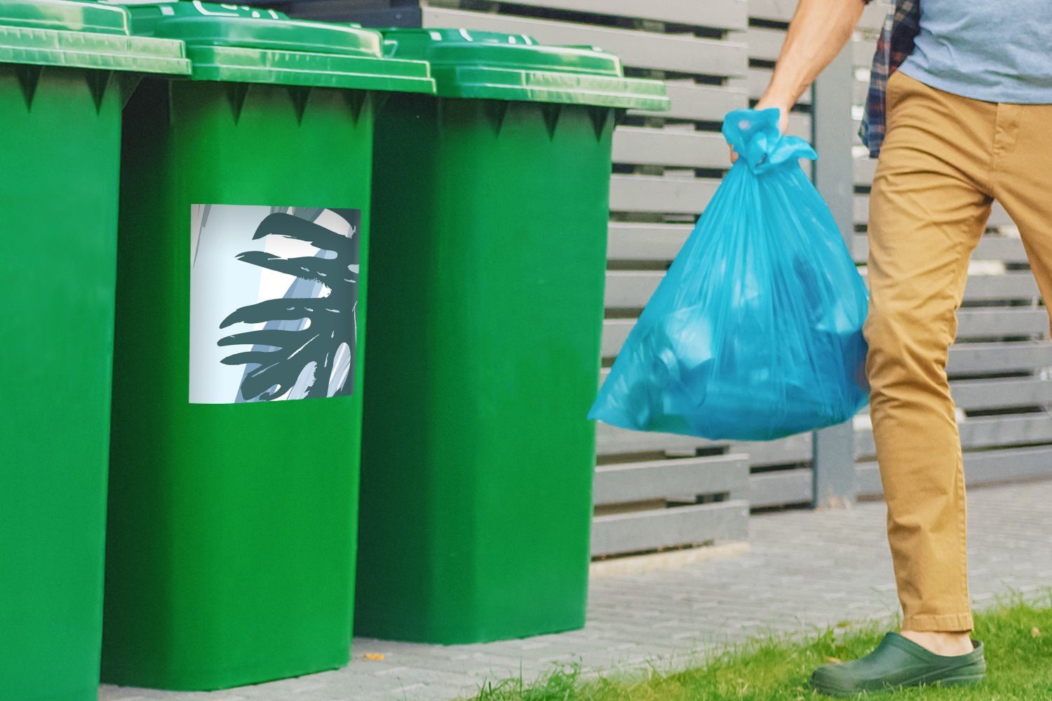 Mülltonne, Hellblau Abfalbehälter (1 Wandsticker Mülleimer-aufkleber, Container, - MuchoWow Monstera St), - Sticker, Sommer