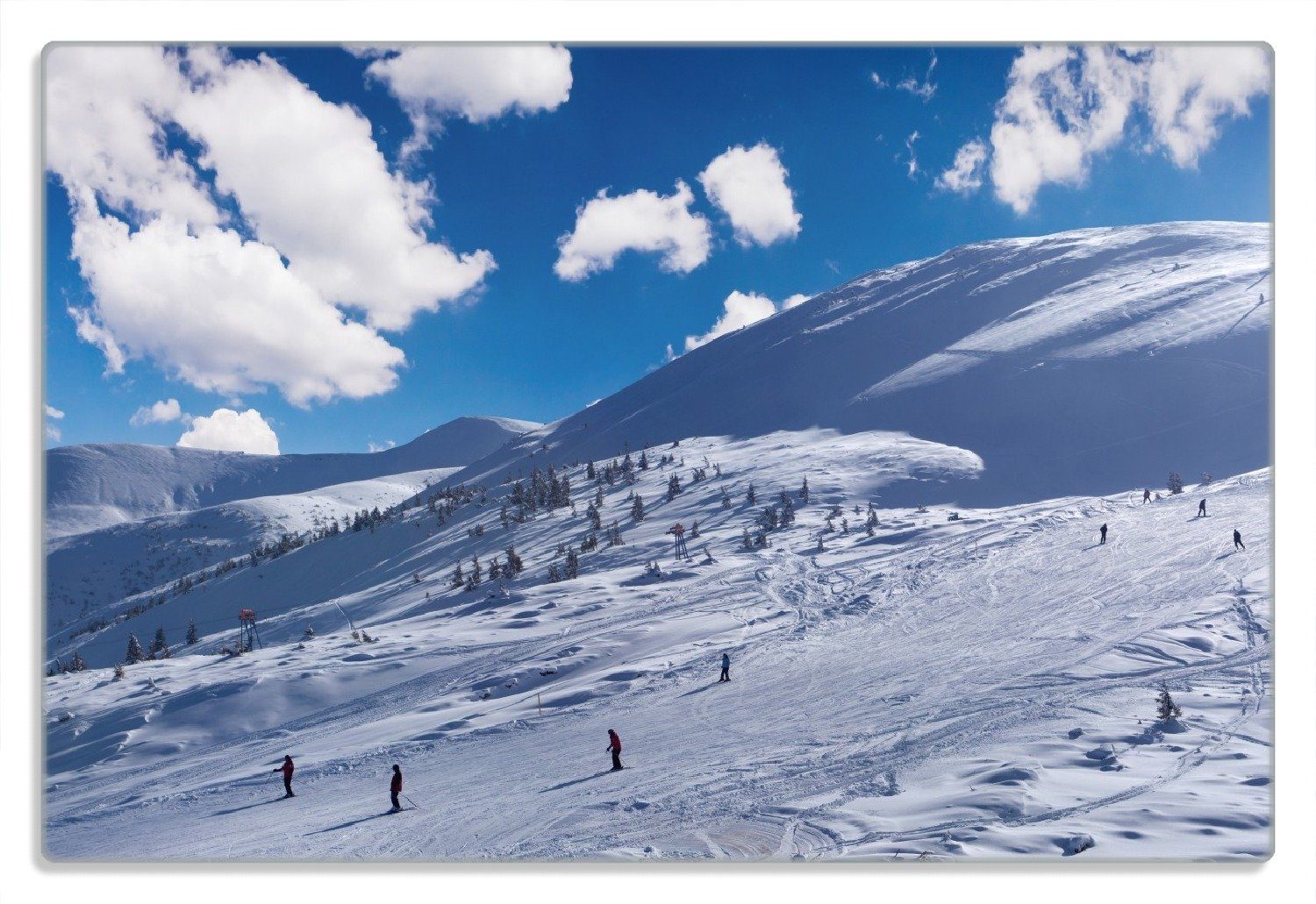 Wallario Frühstücksbrett Ski-Piste in den Alpen, (inkl. rutschfester Gummifüße 4mm, 1-St), 20x30cm