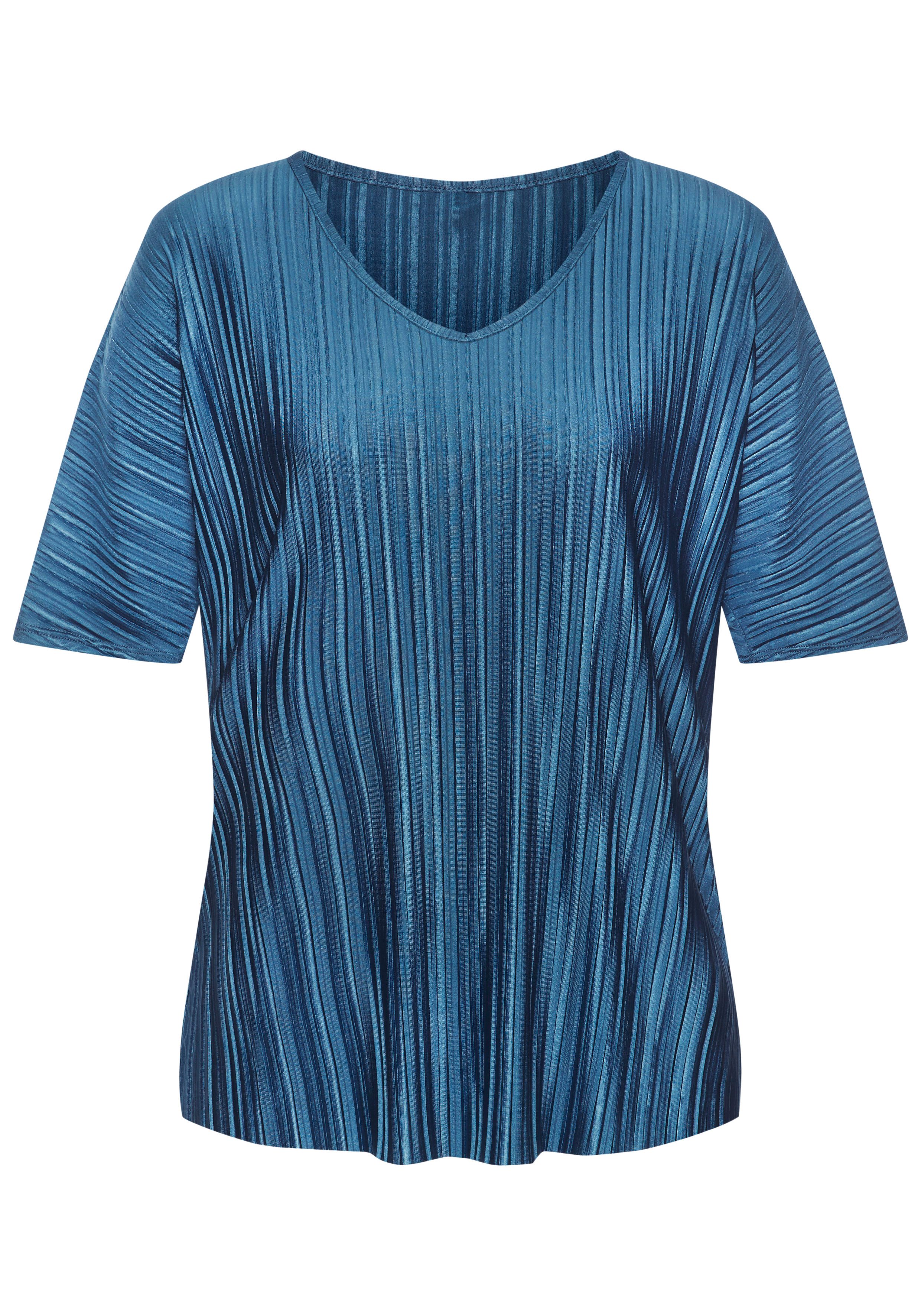 LASCANA Plisseeshirt aus schimmernder Ware. Reduzierter Preis € 29,99. Unverbindliche Preisempfehlung € 39,99