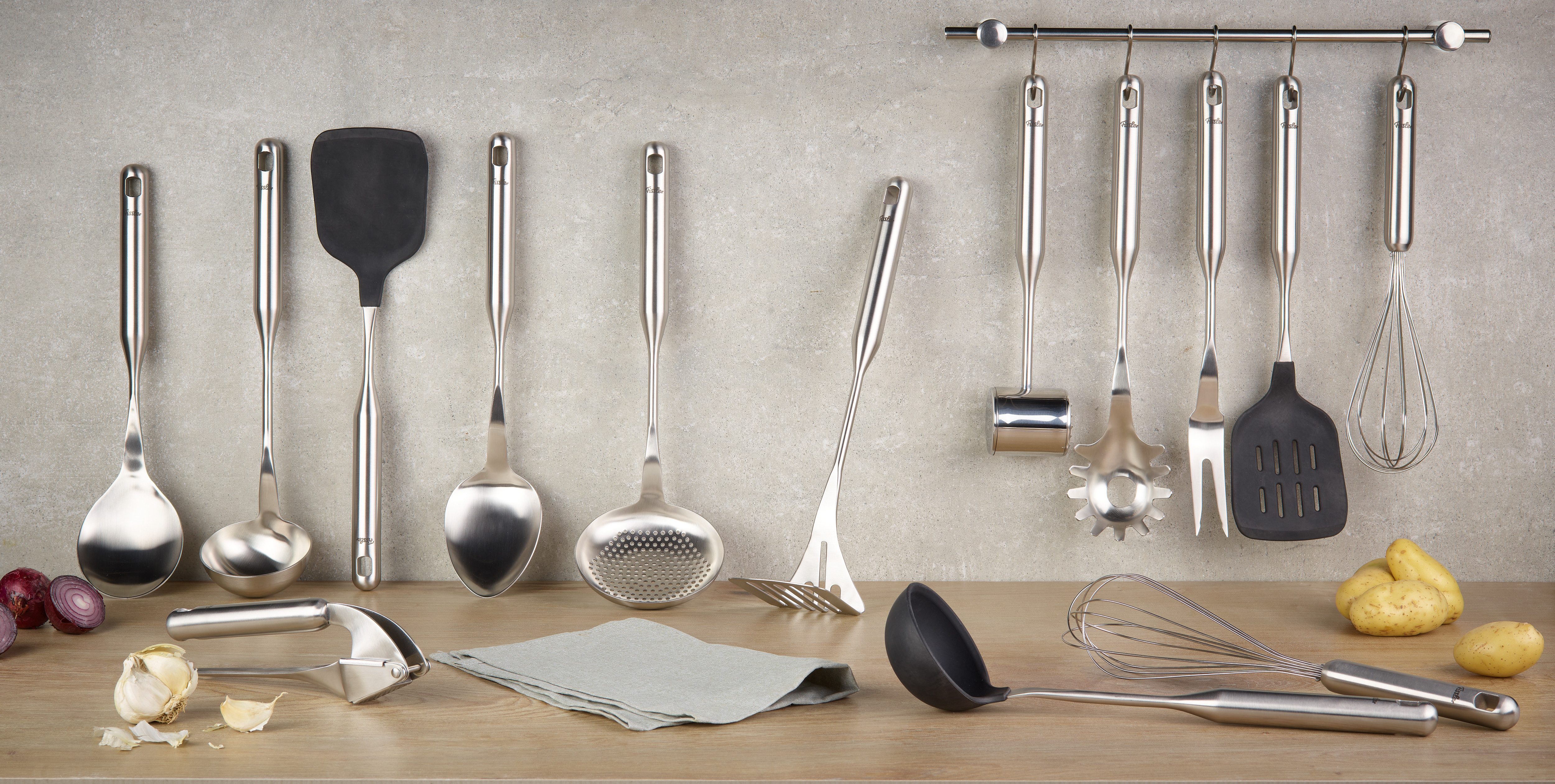 Fissler Kartoffelstampfer Essential (1 St), Edelstahl 18/10, mit Aufhängeöse – Bild 5 von 5