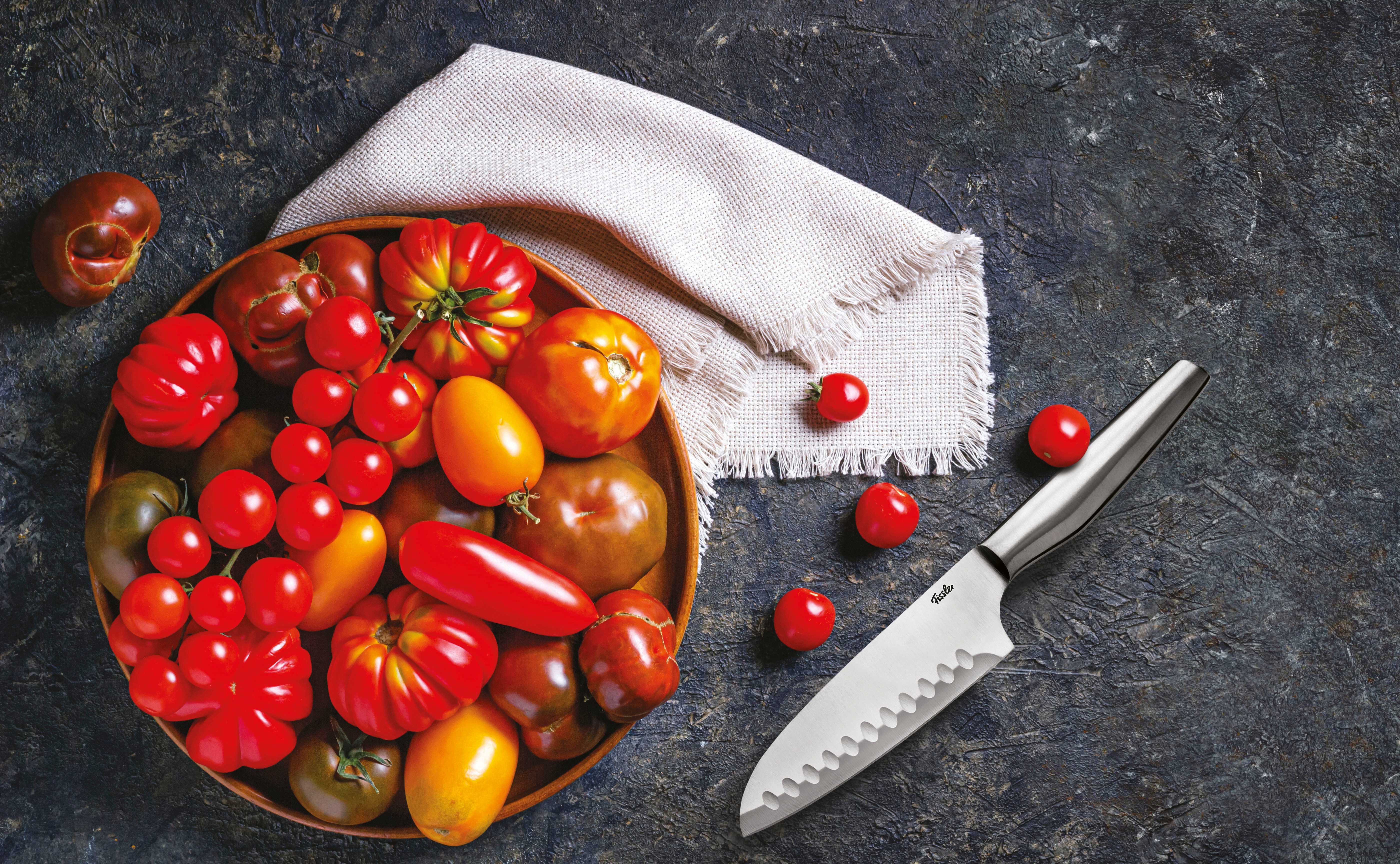 Fissler Santokumesser Essential, breite Klinge, Halbkropf, leicht gebogenes Klingenprofil, Kullen