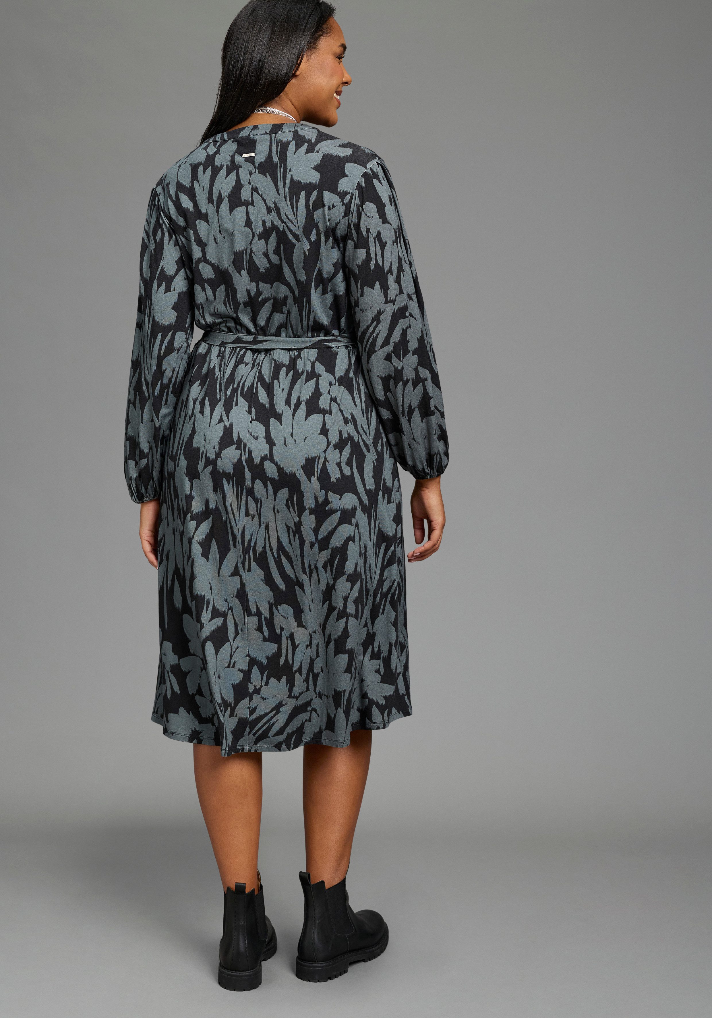 Laura Scott CURVE Jerseykleid Große Größen wadenlang, gemustert, aus elastischer Viskosemischung, Langarm – Bild 2 von 5