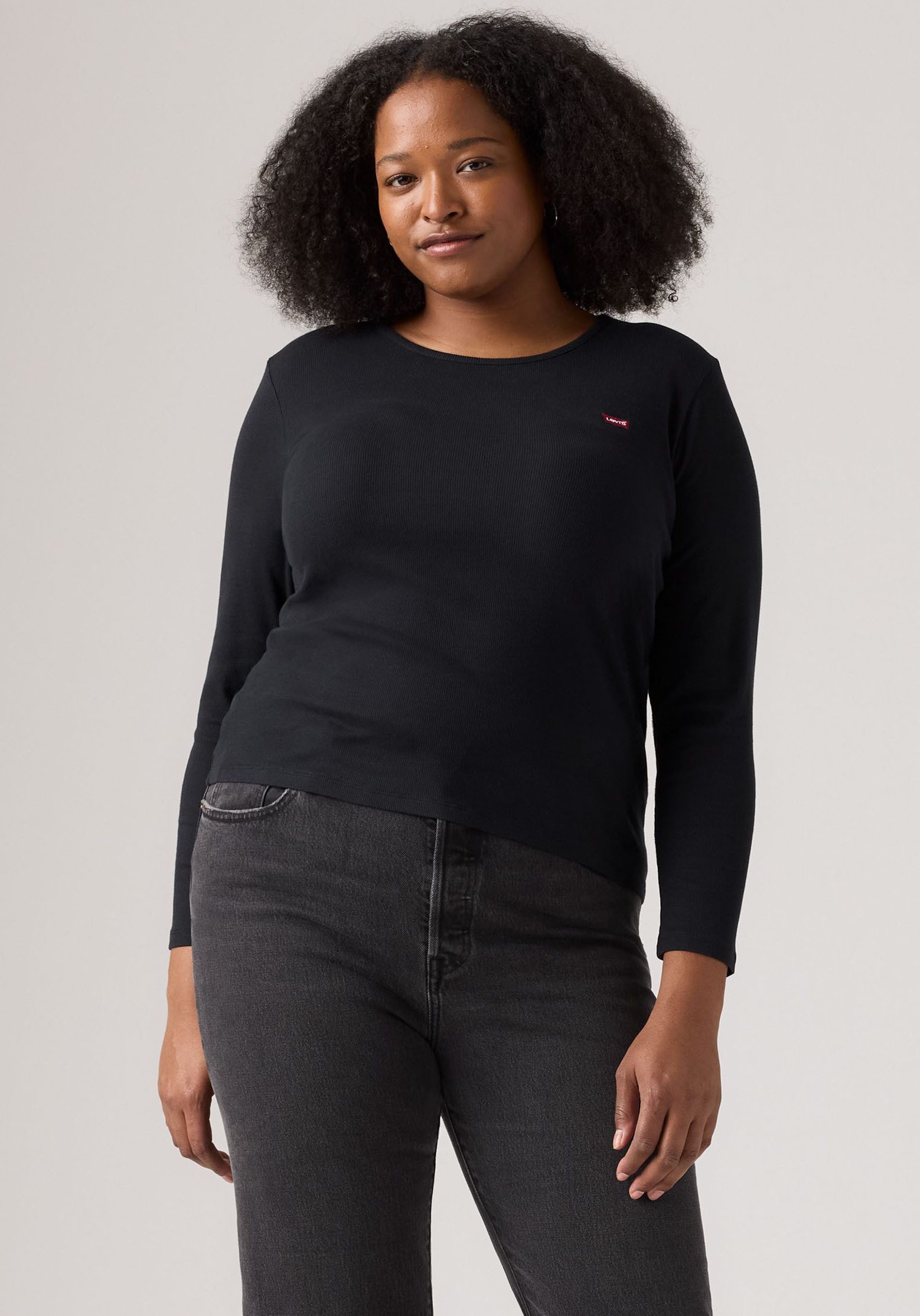 Levi's® Plus Langarmshirt PL HAYES LS BLACK in figurbetonter Passform günstig online kaufen