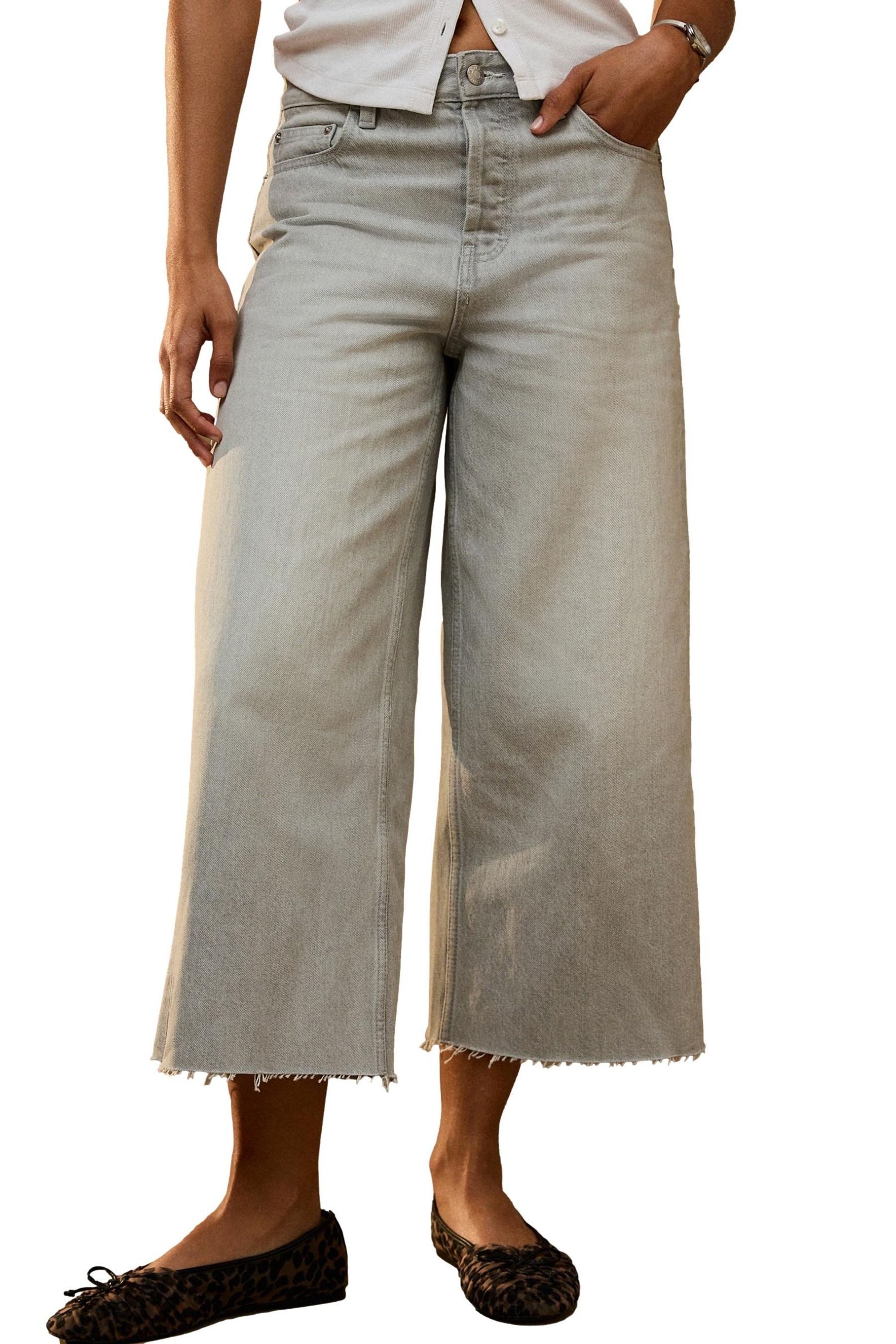 Next Caprijeans Verkürzte Jeans mit weitem Bein, Kurzgröße (1-tlg)