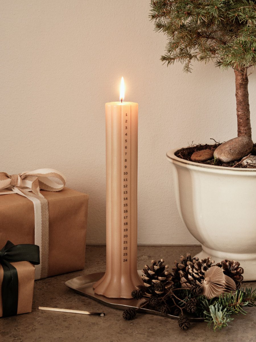 Broste Copenhagen Duftkerze Heli Kalenderlicht braun 30cm