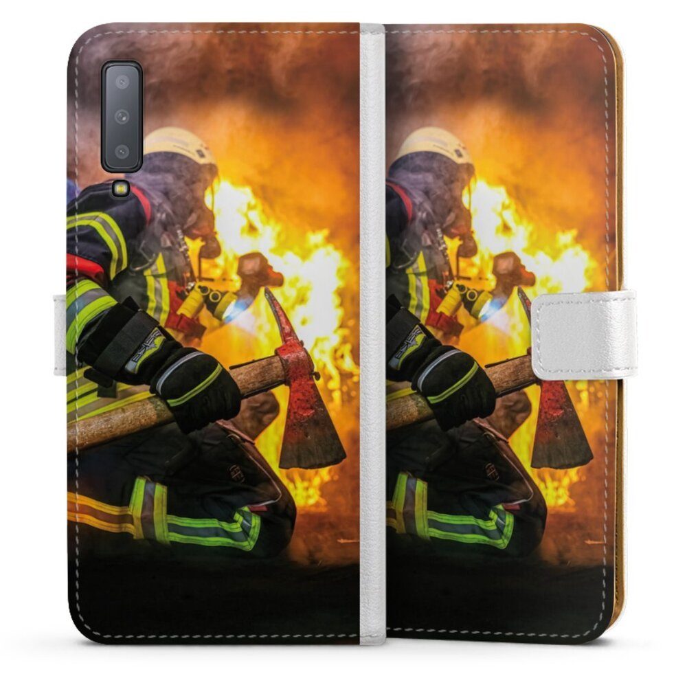 DeinDesign Handyhülle Feuerwehr Feuer Lebensretter Volunteer Firefighter, Samsung Galaxy A7 Duos (2018) Hülle Handy Flip Case Wallet Cover