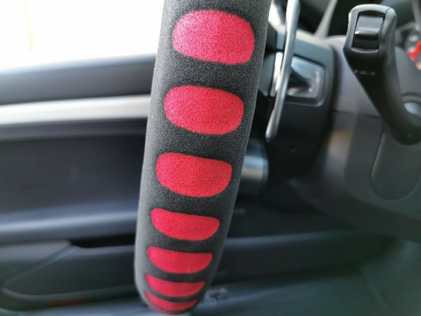 HR-IMOTION RED DOT Steering Wheel Cover for 37 - 39 cm Steering Wheels, Car Adapter