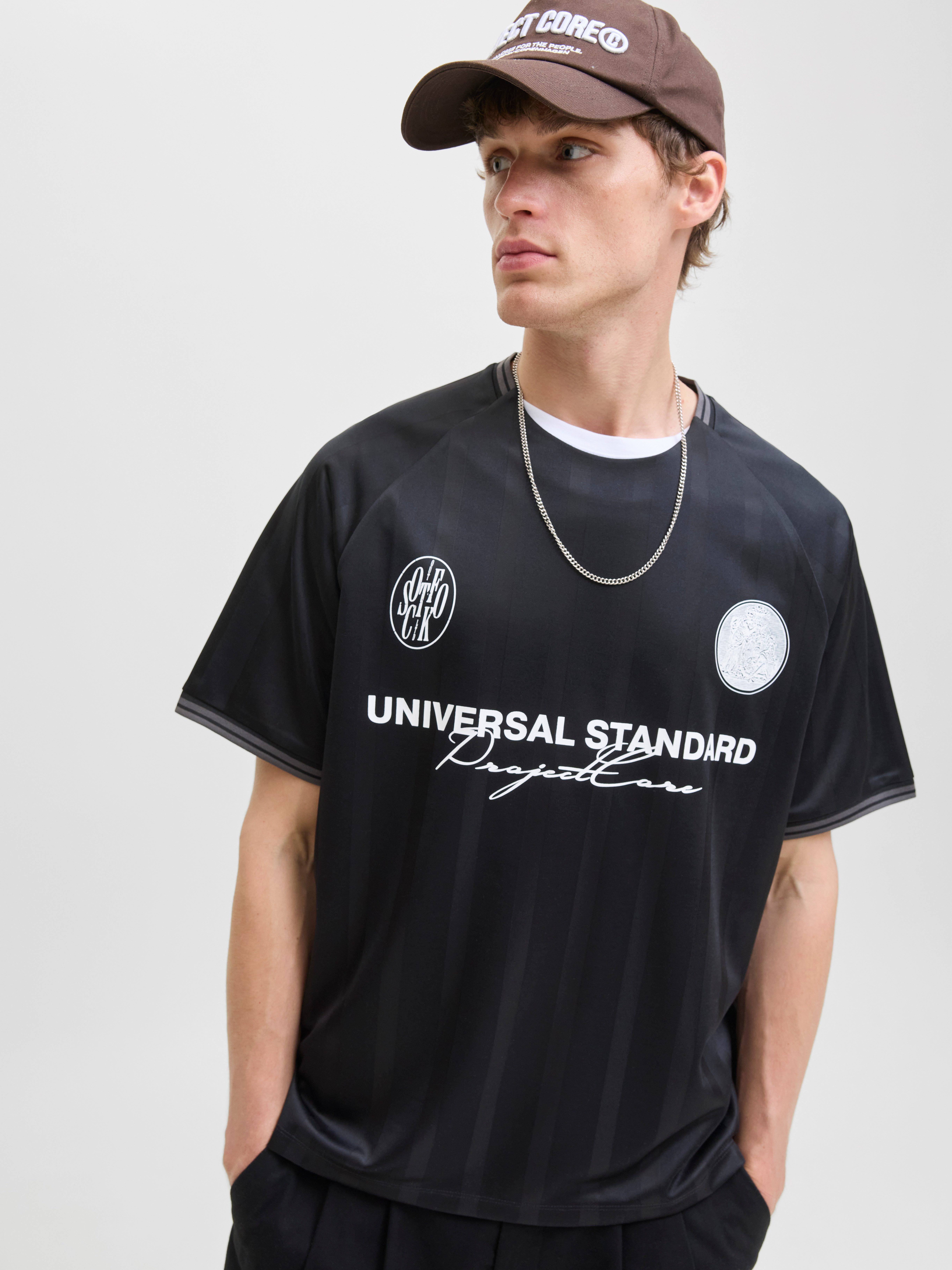 Jack & Jones Trainingsshirt JCOCOVER RETRO FOOTBALL TEE SS LN