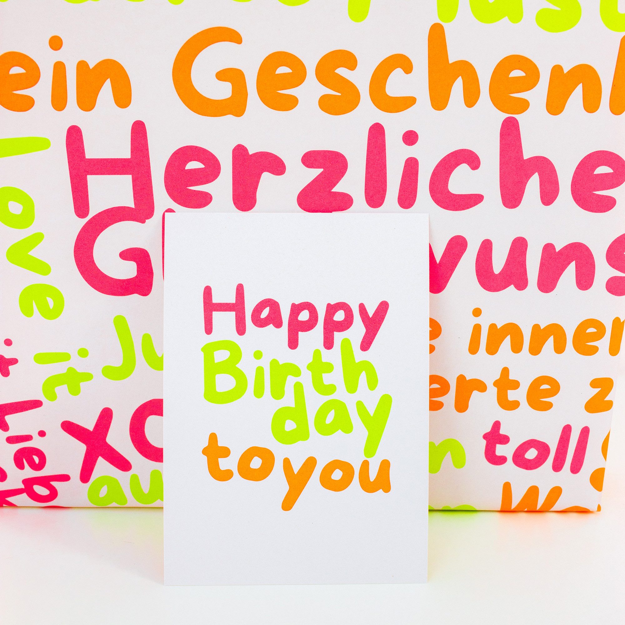 Bow & Hummingbird Geburtstagskarte Postkarte "Happy Birthday" (Neon) aus Recyclingpapier
