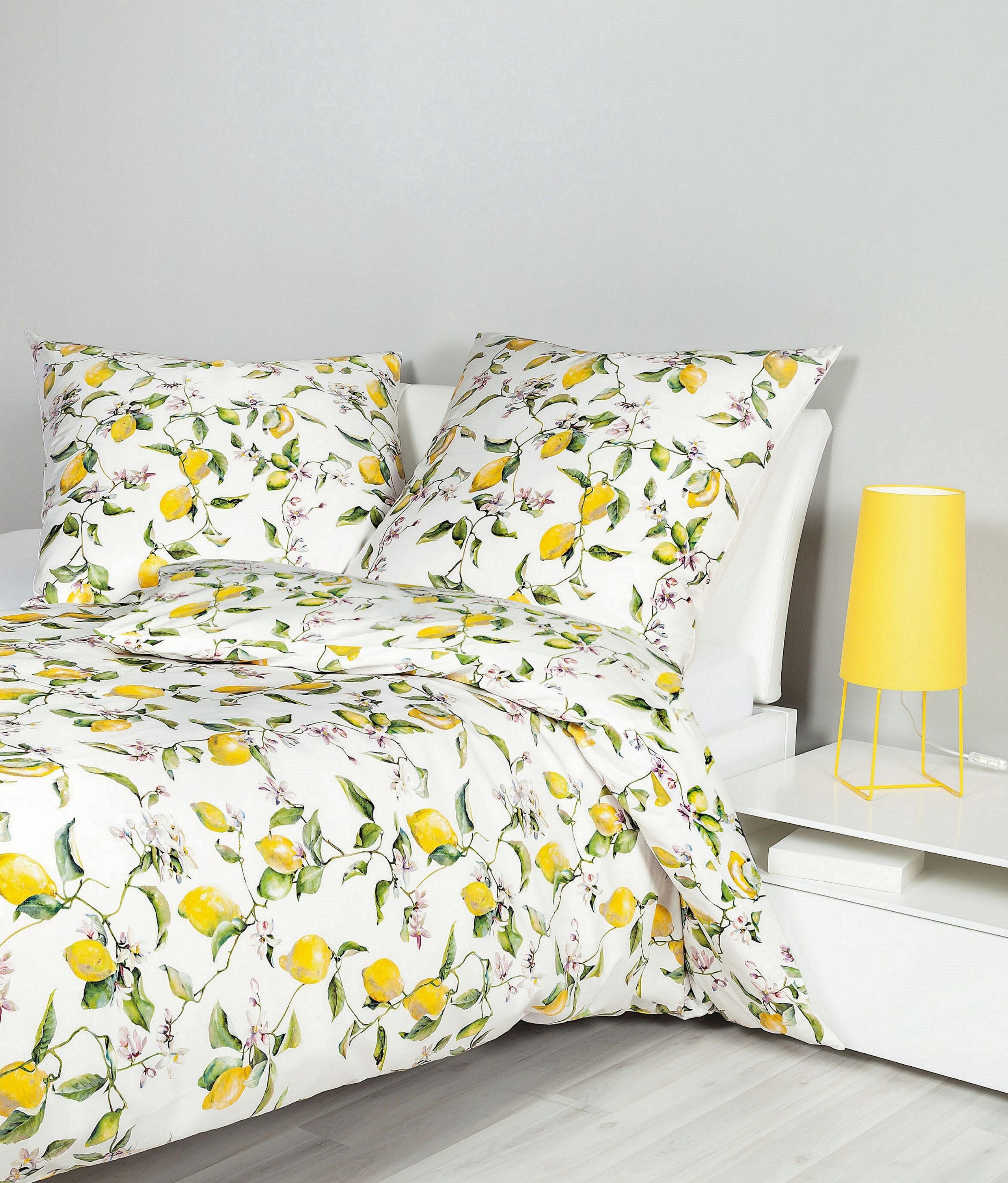 Bettwäsche »Satin«, Traumschloss, Satin, 2 tlg., Zitronen, gelb, weißer  Hintergrund, 135 x 200 cm