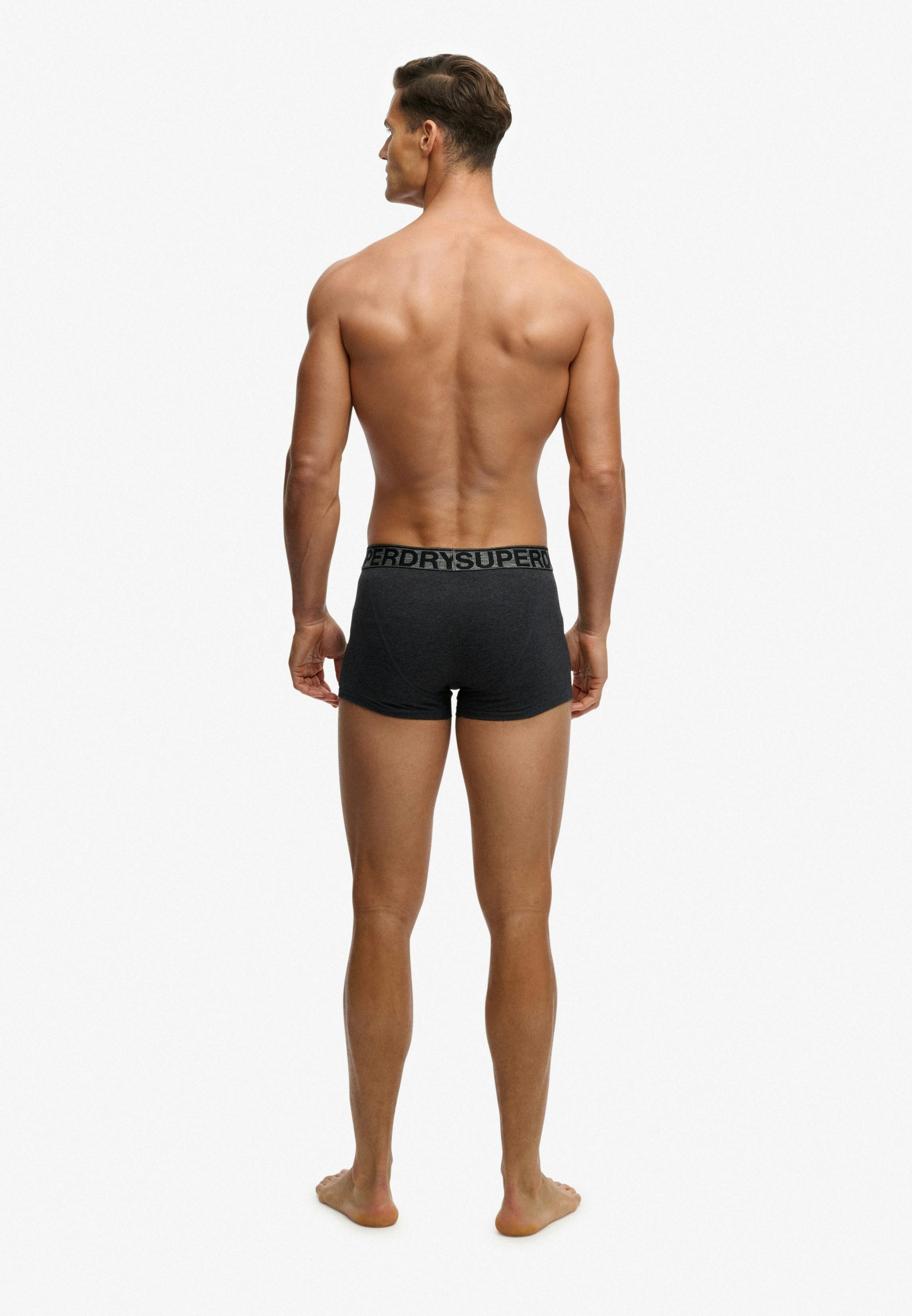 Superdry Boxershorts TRUNK TRIPLE PACK (Packung, 3-St) aus Baumwollmischung, körpernahe Passform