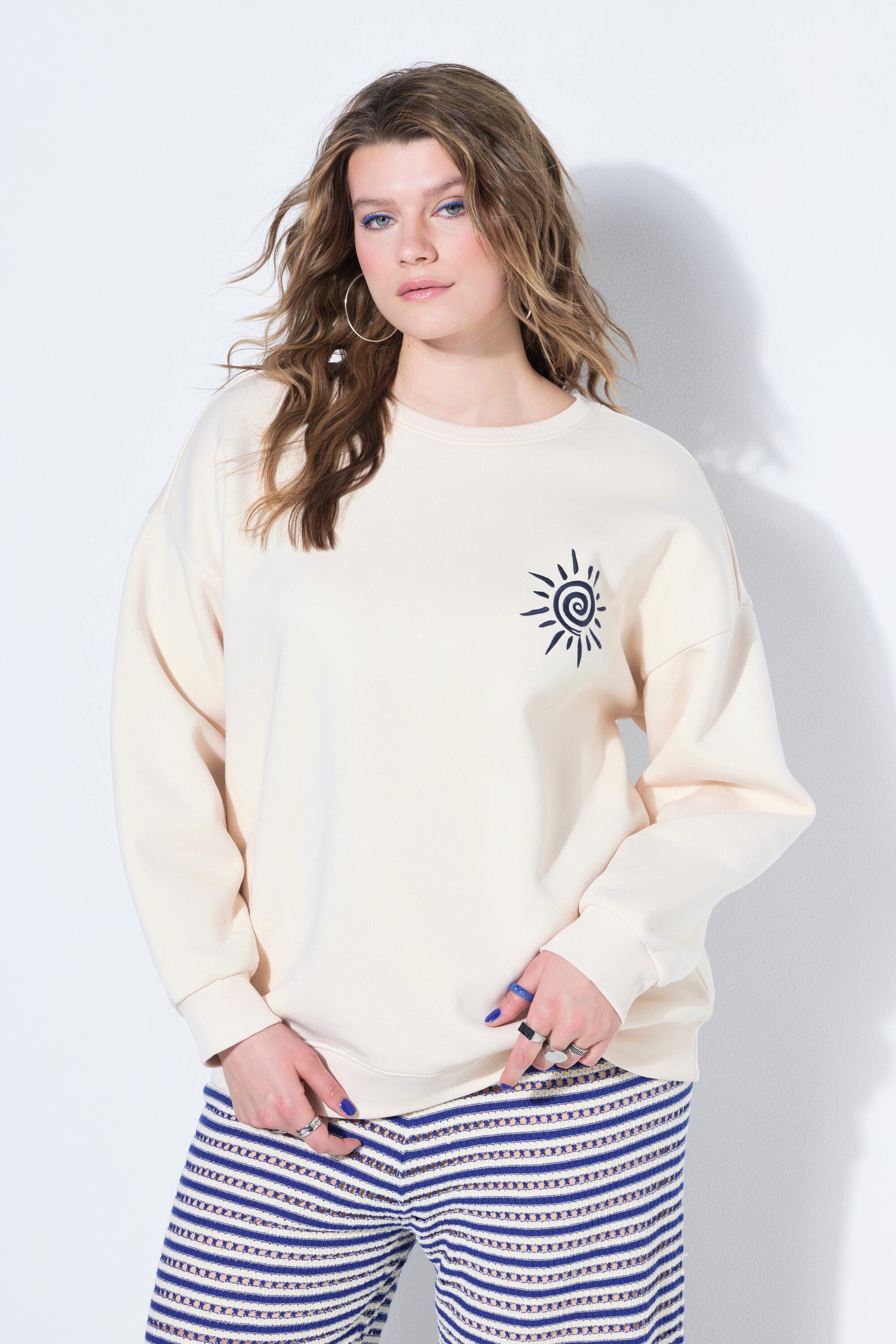 Studio Untold Sweatshirt Sweatshirt oversized Stick und Rückenprint