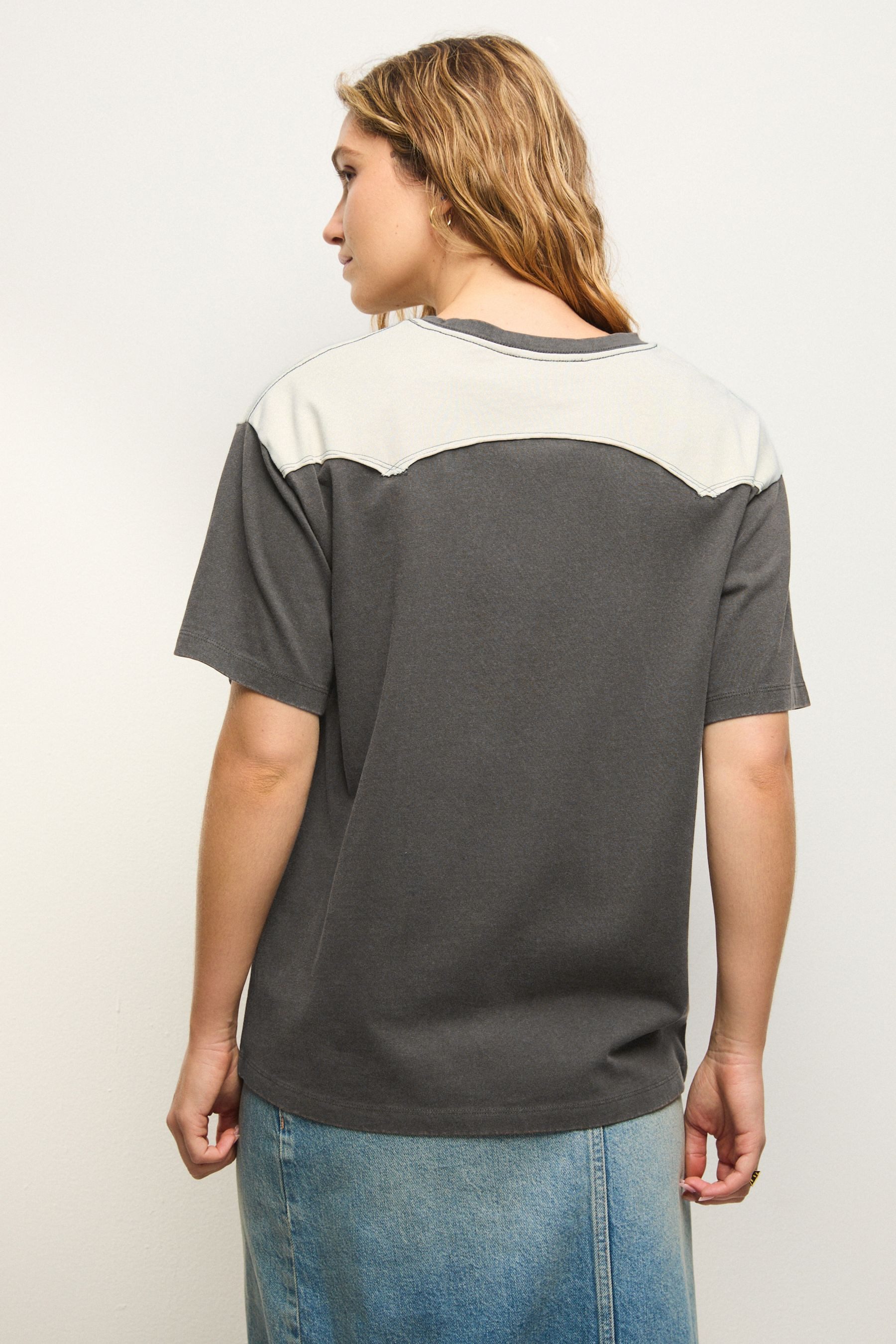 Next T-Shirt Oversized Fit T-Shirt mit sportlichem Grafikprint (1-tlg) günstig online kaufen