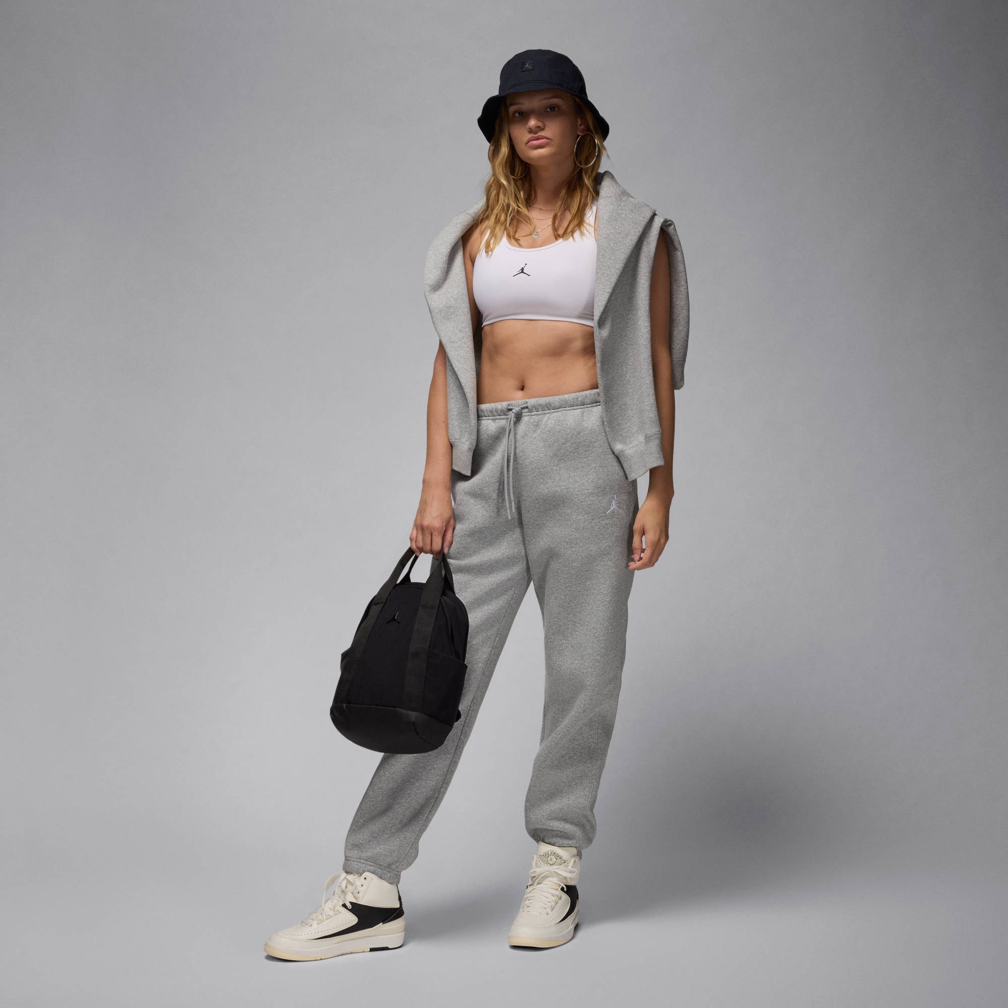 Nike Sportswear Sporthose W J BRK FLC PANT 24 aus Baumwolle und Polyester, bequeme Passform