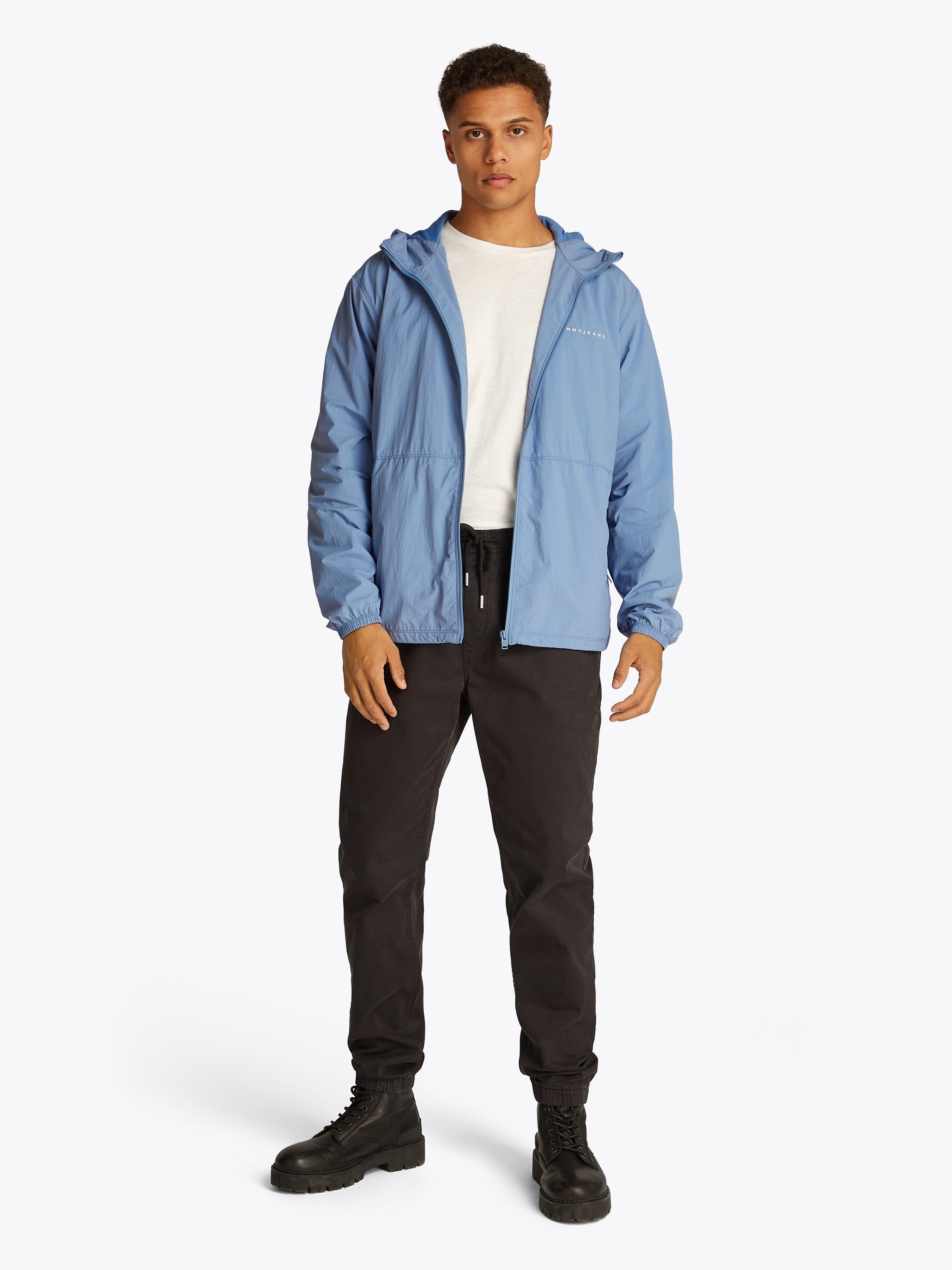 Tommy Jeans Windbreaker TJM WINDBREAKER EXT Mit Rundhalsausschnitt