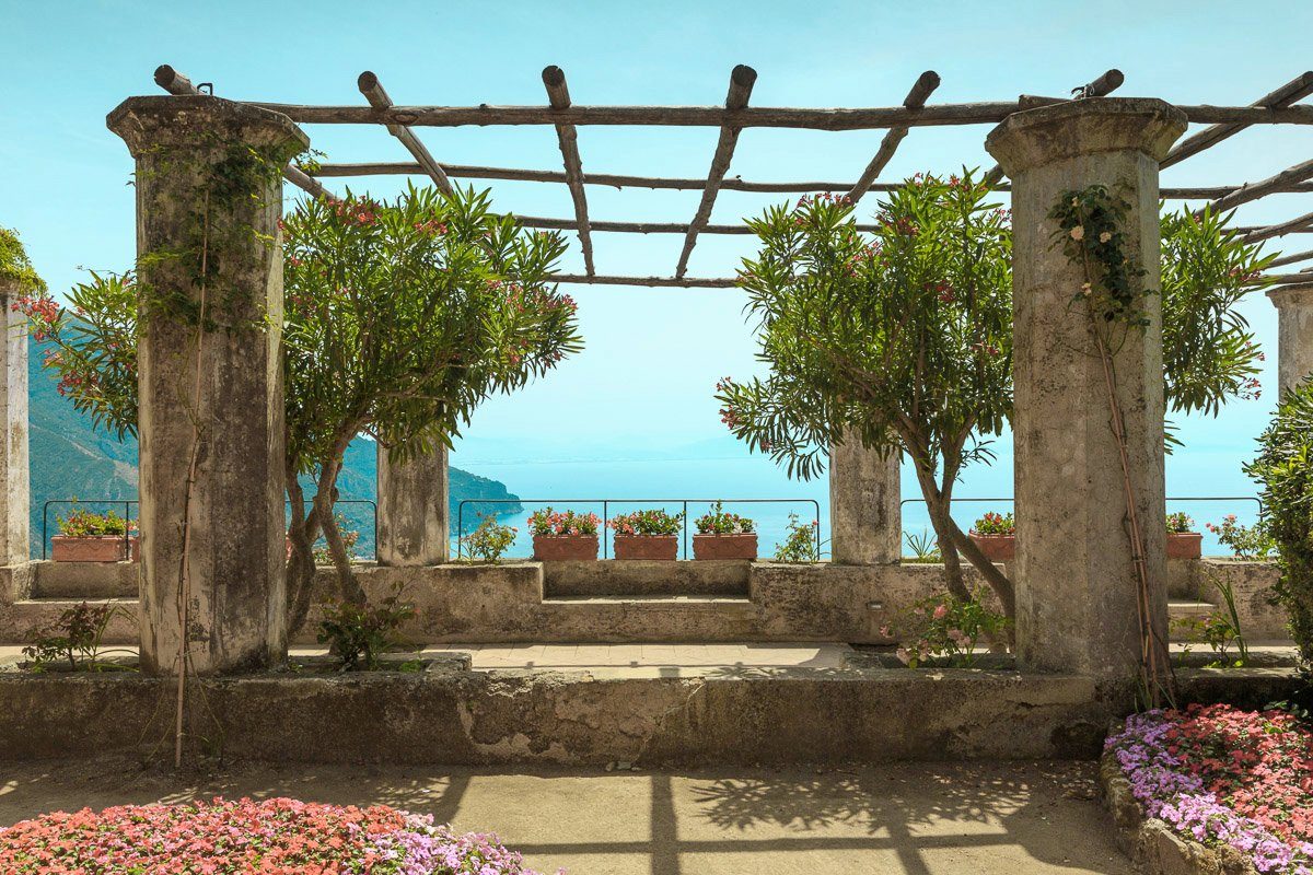 Fototapete Terrasse am Meer