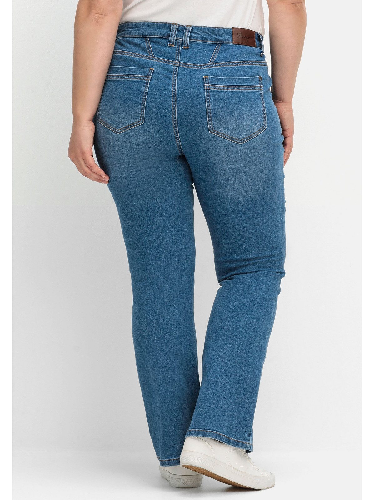 Sheego Bootcut-Jeans Große Größen SUSANNE ideal bei viel Bauch und schmalen Beinen