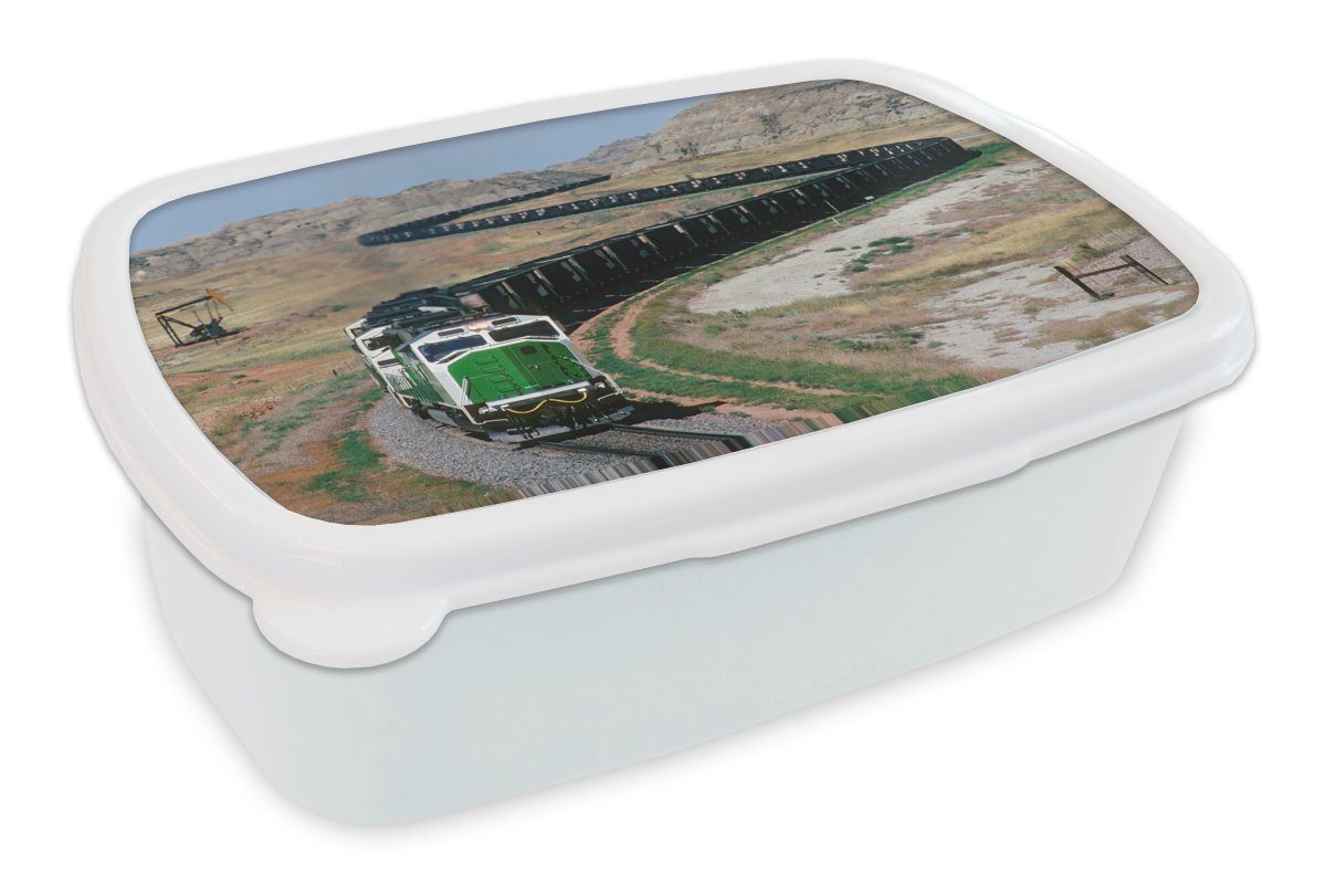 MuchoWow Lunchbox Ein langer Dampfzug in den Vereinigten Staaten, Kunststoff, (2-tlg), Brotbox für Kinder und Erwachsene, Brotdose, für Jungs und Mädchen weiß