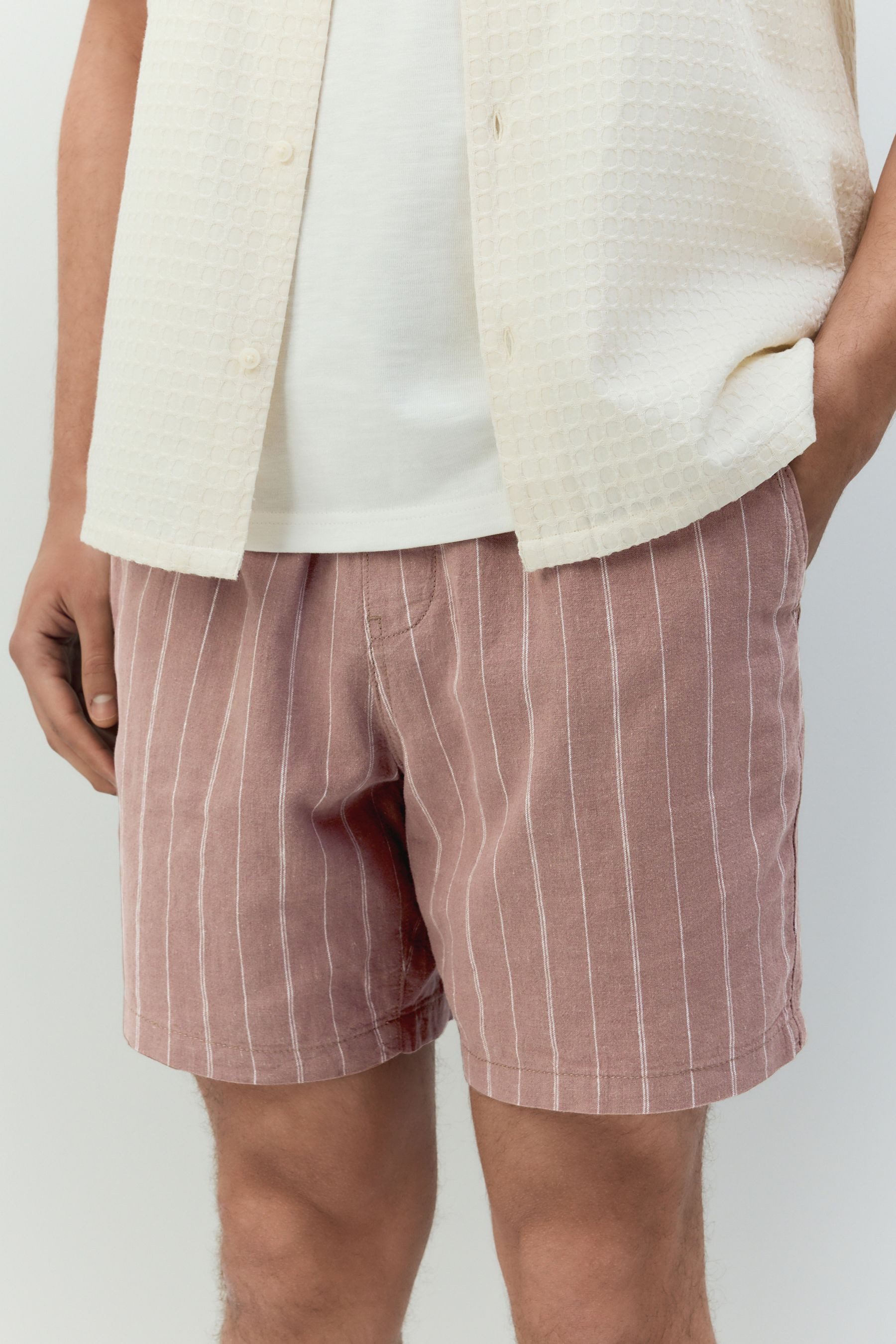 Next Shorts Gestreifte Shorts mit Kordelzug aus Leinengemisch (1-tlg)