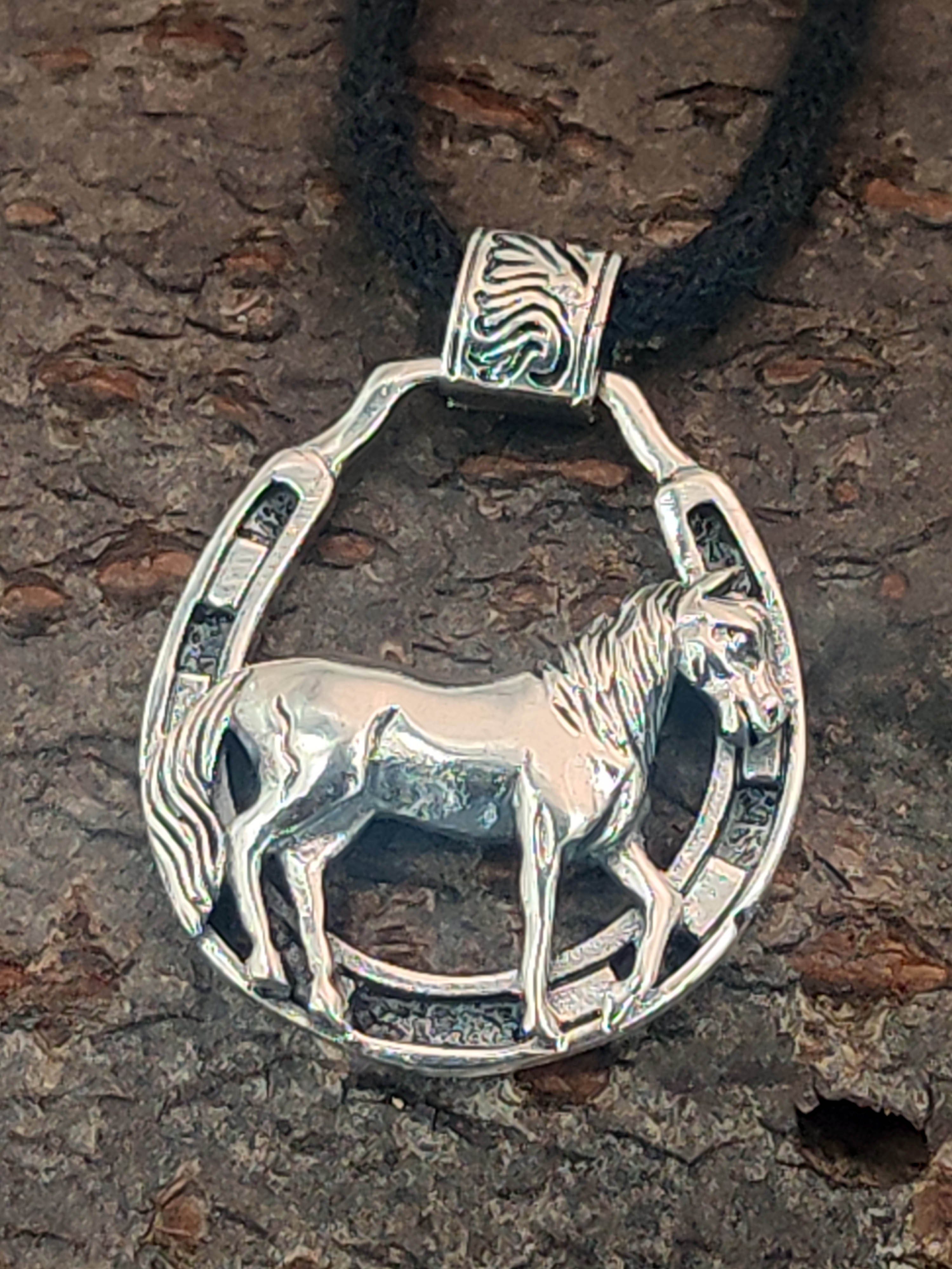 Kiss Pferd 925 Silber of 413 Pferdanhänger Nr. Pferdeanhänger Leather Horse Kettenanhänger Pferde