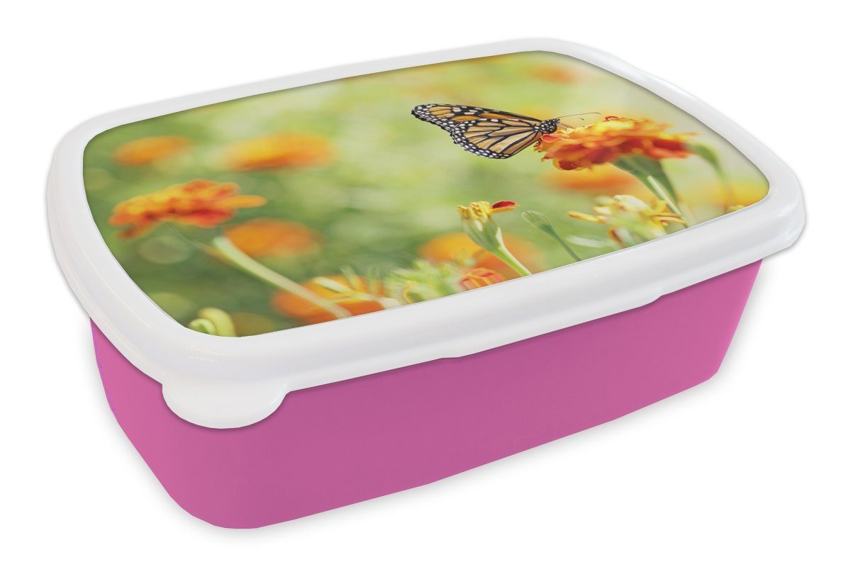 MuchoWow Lunchbox Monarchfalter auf Blüte, Kunststoff, (2-tlg), Brotbox für Erwachsene, Brotdose Kinder, Snackbox, Mädchen, Kunststoff rosa