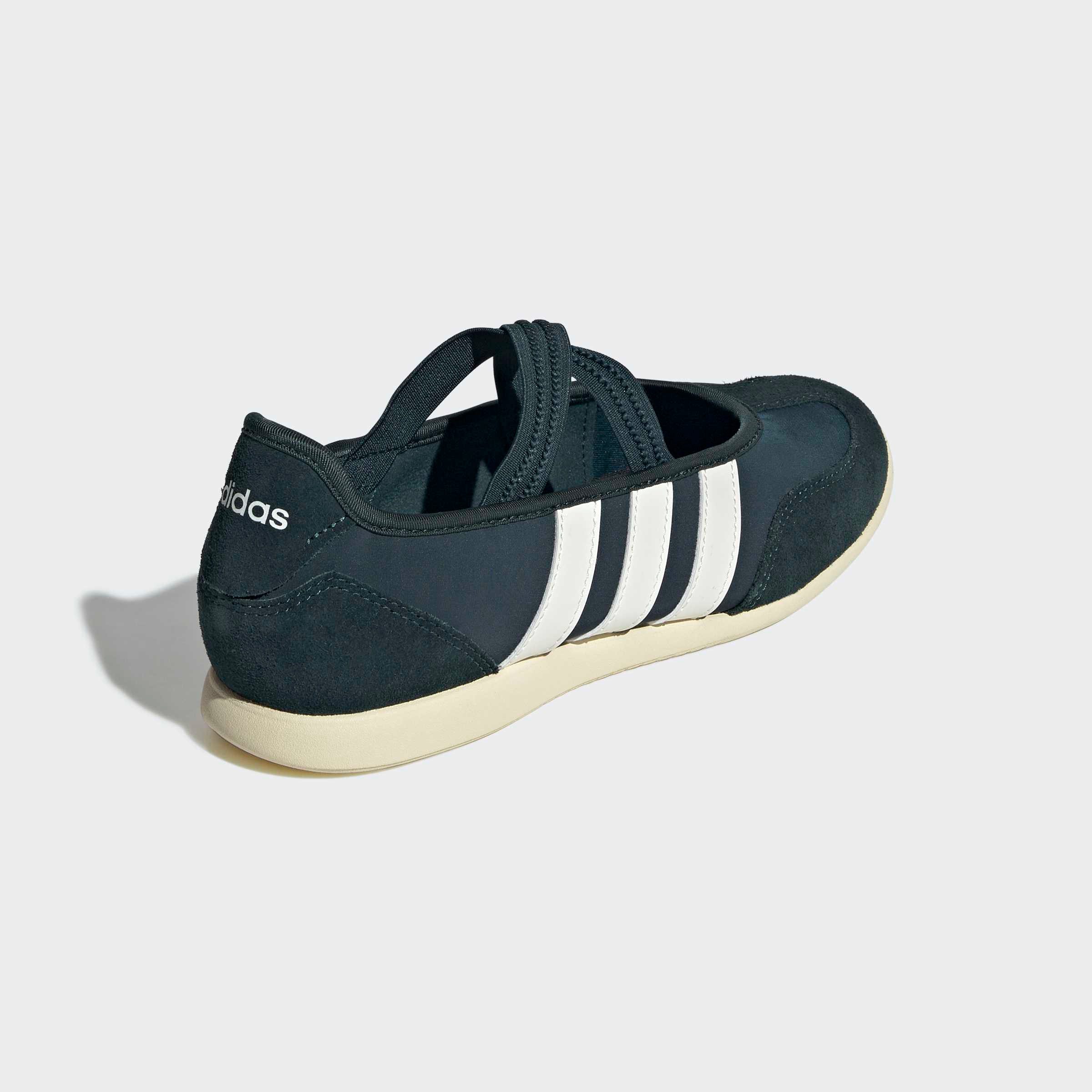 adidas Sportswear BARREDA MARY JANE Sneaker Ballerinas Design auf den Spuren des adidas Samba Mary Jane – Bild 5 von 5