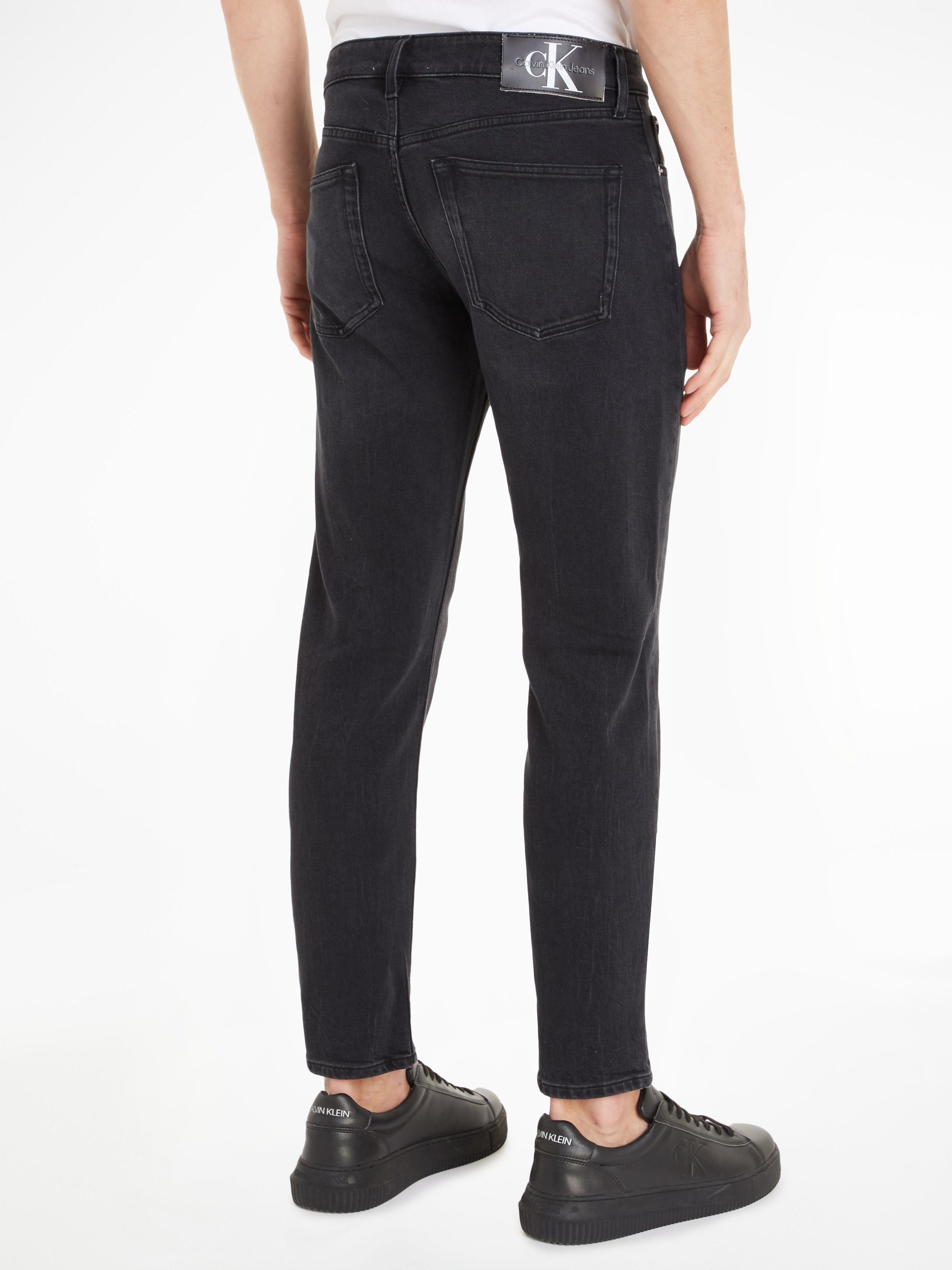 Calvin Klein Jeans Slim-fit-Jeans SLIM TAPER mit Markenlabel günstig online kaufen