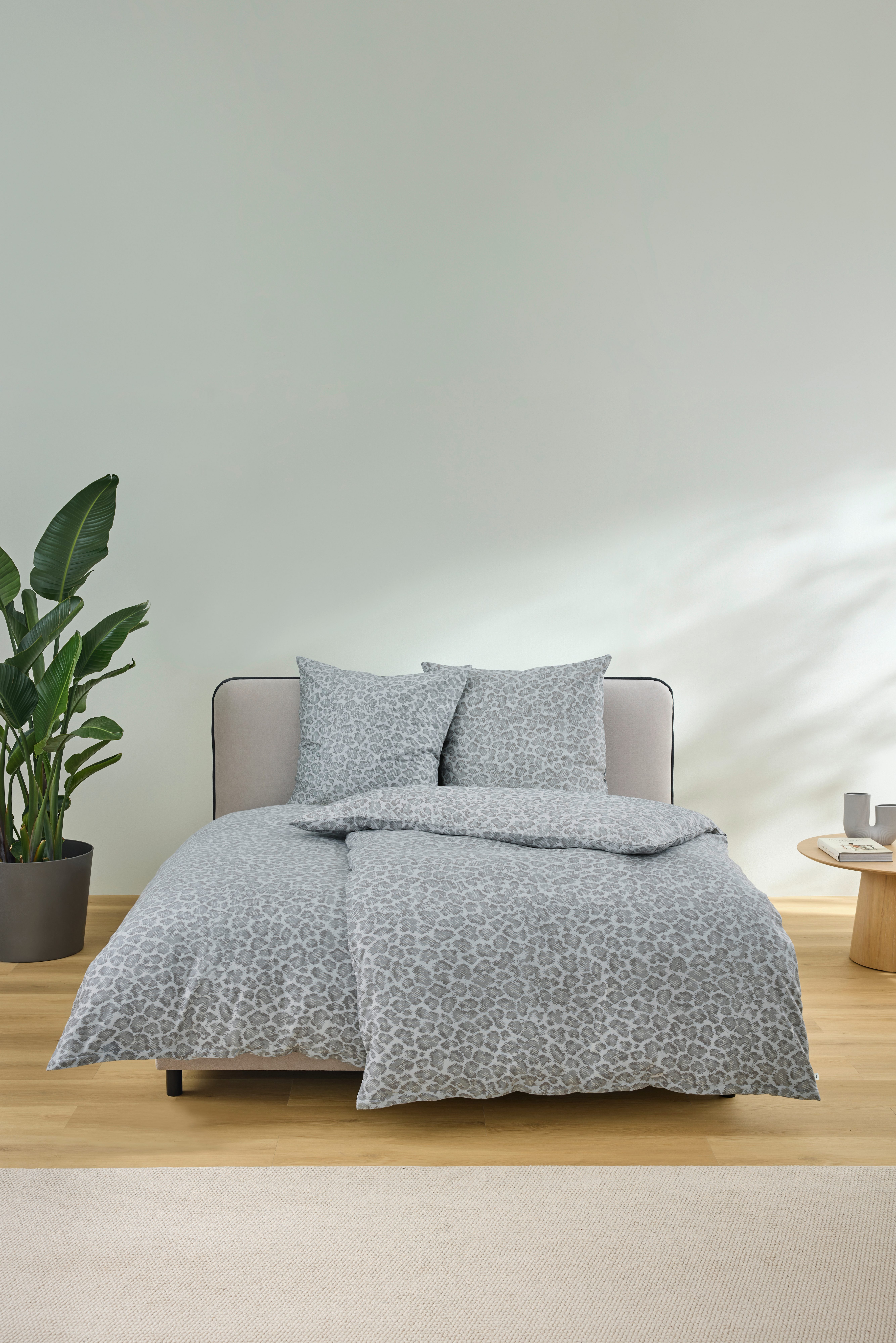 s.Oliver Junior Bettwäsche Satin-Flanell Kombi-Bettwäsche s.Oliver, Flanell, Mako-Satin, 2 teilig, mit glatter Satin- und kuscheliger Flanellseite
