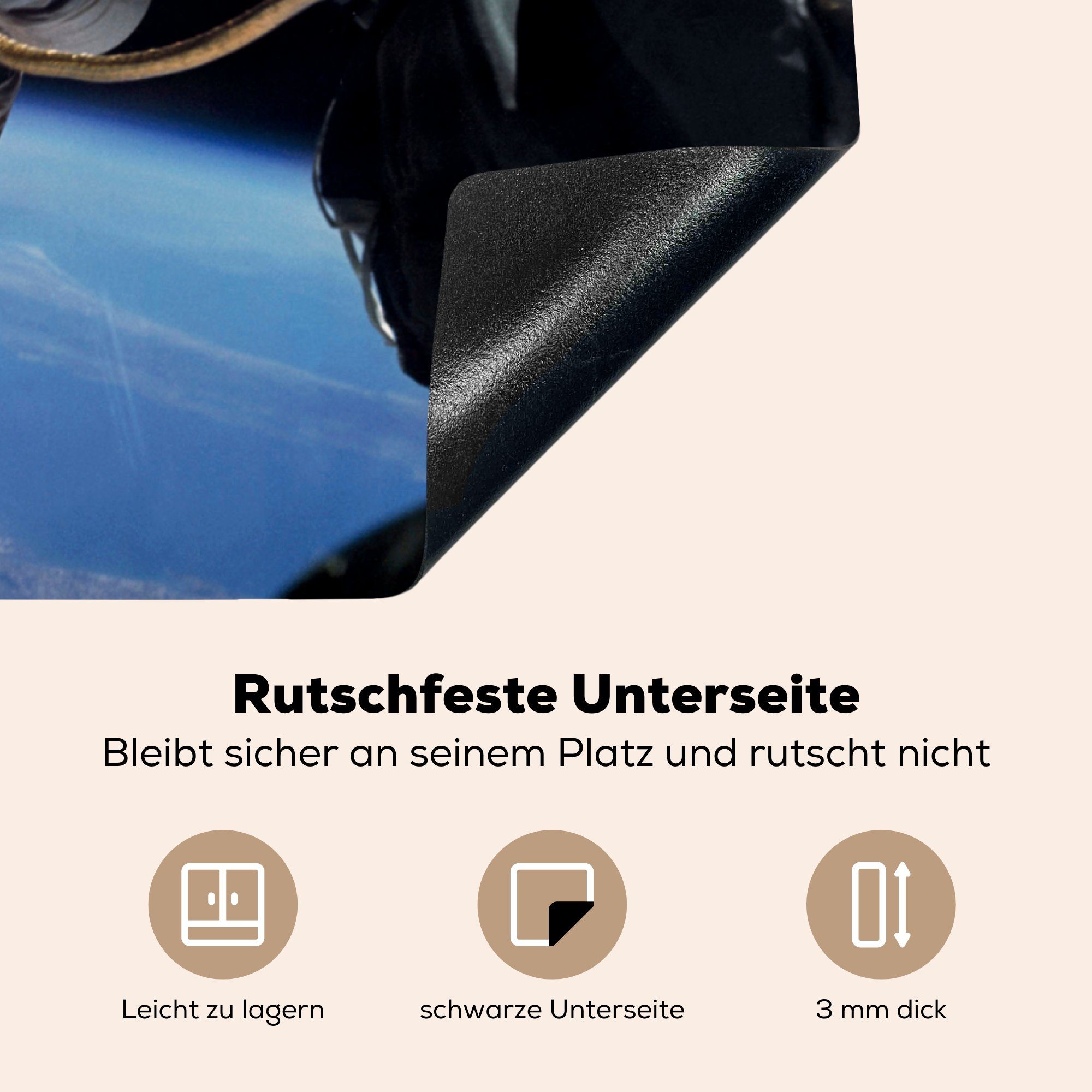 küche Arbeitsplatte Vinyl, (1 Ceranfeldabdeckung, tlg), MuchoWow - Erde, Weltraum cm, - Herdblende-/Abdeckplatte für 78x78 Astronaut