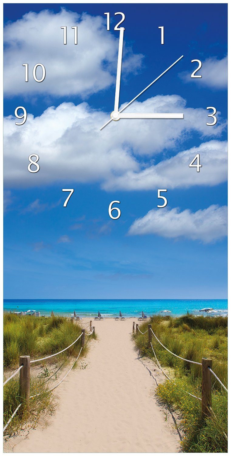 Wallario Wanduhr Sandweg zum blauen Meer mit blauem Himmel (Uhr aus Acryl)