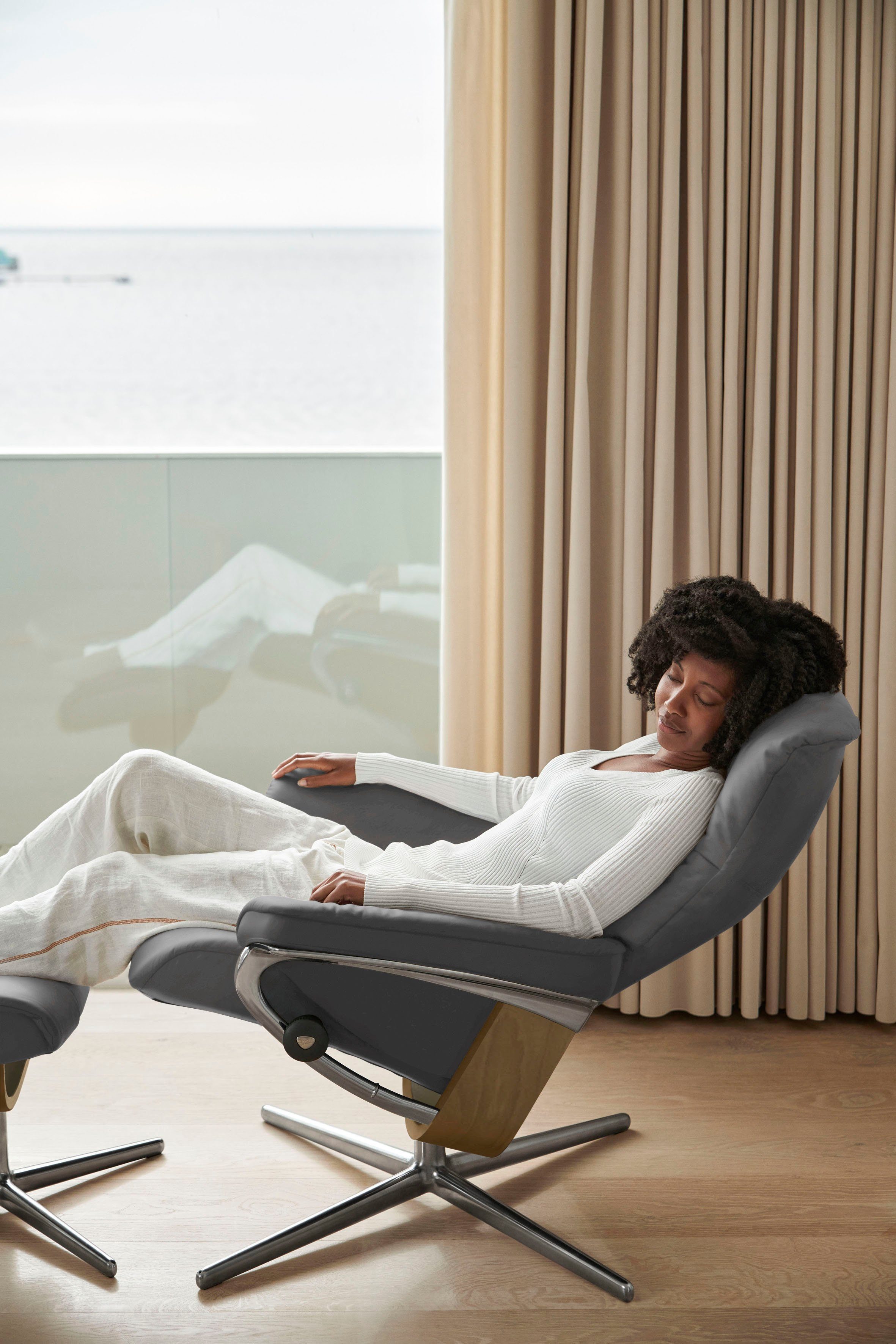 Stressless® Relaxsessel Mayfair L, Größe Cross mit & (Set, S, mit Base, Hocker), mit Relaxsessel Holzakzent Eiche Hocker, M