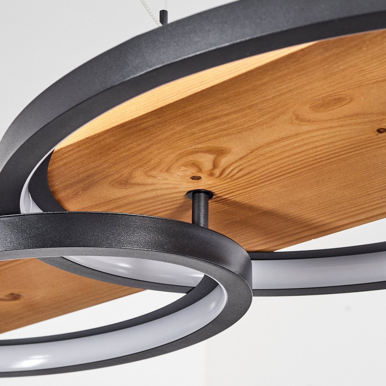 hofstein Pendelleuchte »Palermo« Hängelampe aus Metall/Holz/Kunststoff in Natur/Schwarz, 3000 Kelvin, Höhe max. 151cm, dimmbar über Lichtschalter, 4700 Lumen, 1xLED 40 Watt