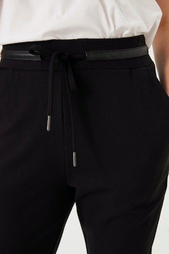 Pants black Garcia mit Stretch Jogger