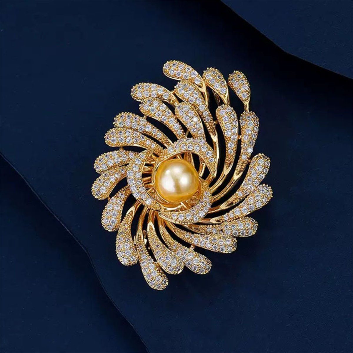 carefully Perlen Vintage-Brosche Feuerwerk Golden mit selected Brosche und besetzt Zirkonen mit Elegante