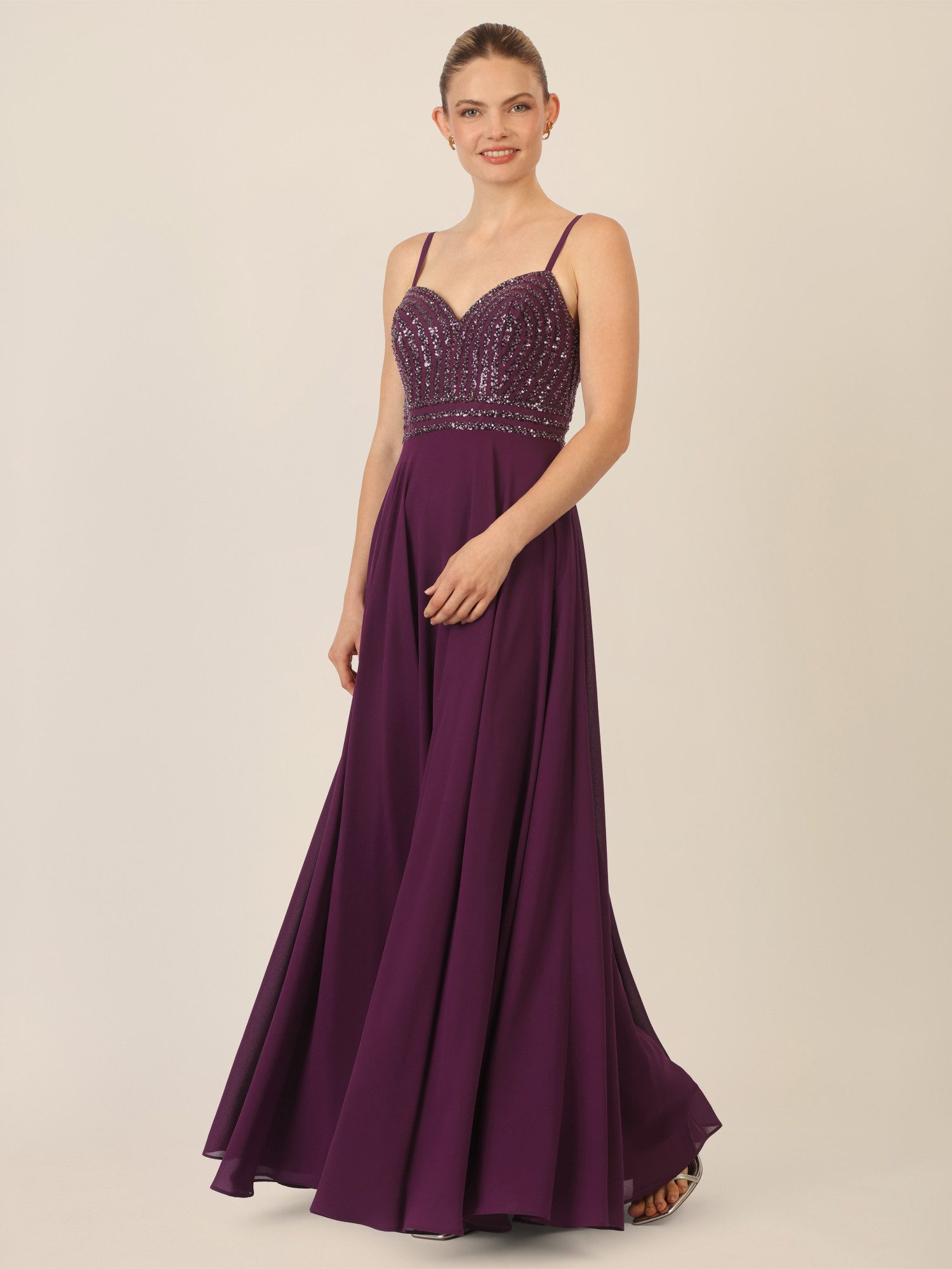 Apart Abendkleid mit Perlenstickerei günstig online kaufen