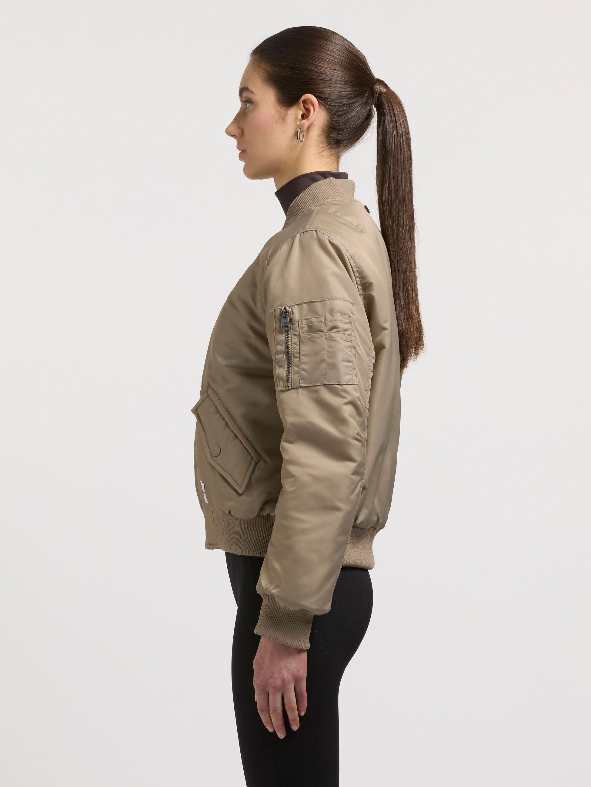 khujo Bomberjacke Kasia Modische kurze Damen Winterjacke