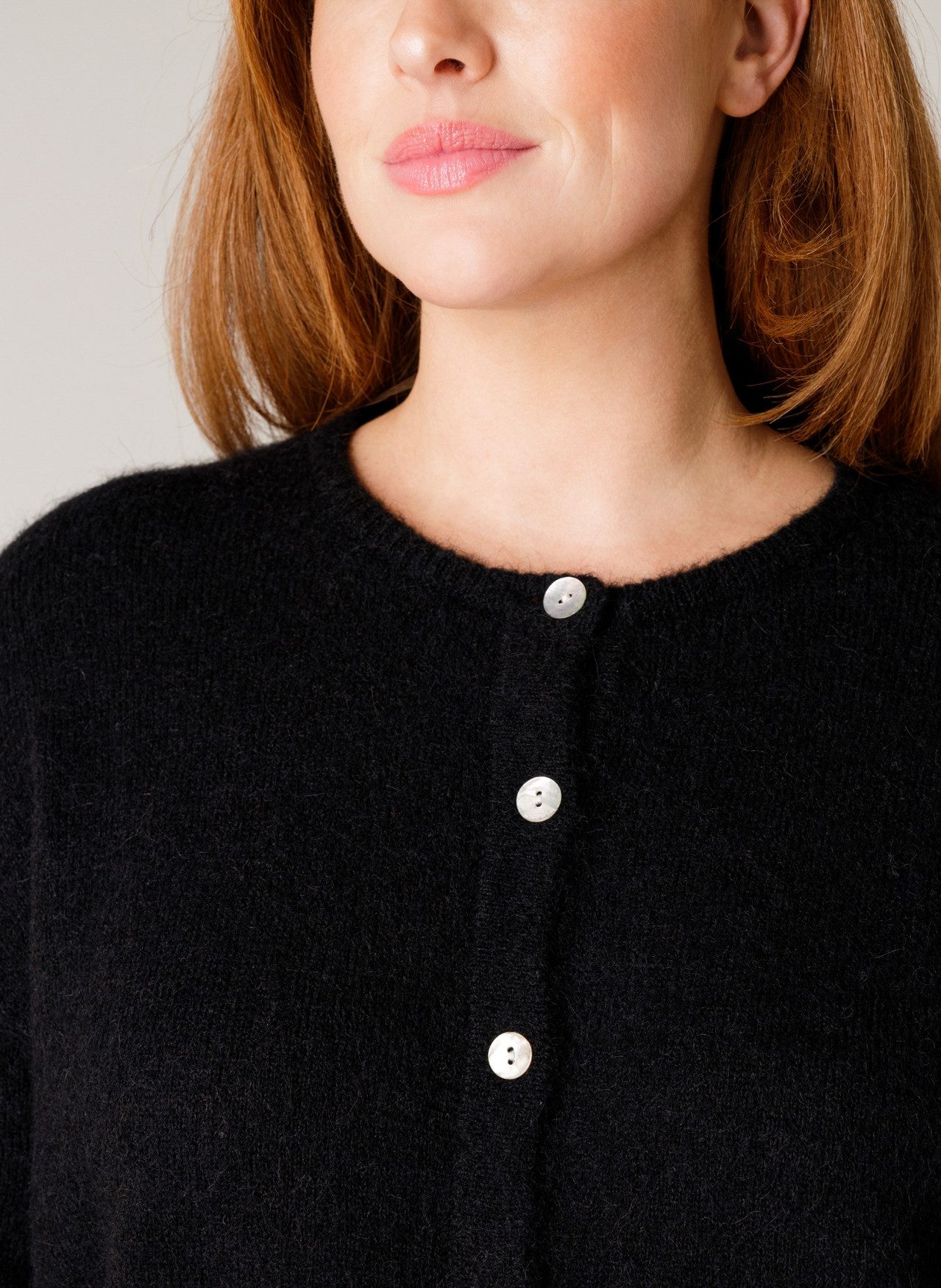 Base Level Curvy Cardigan Yulia mit Woll-Anteil und Knopfleiste