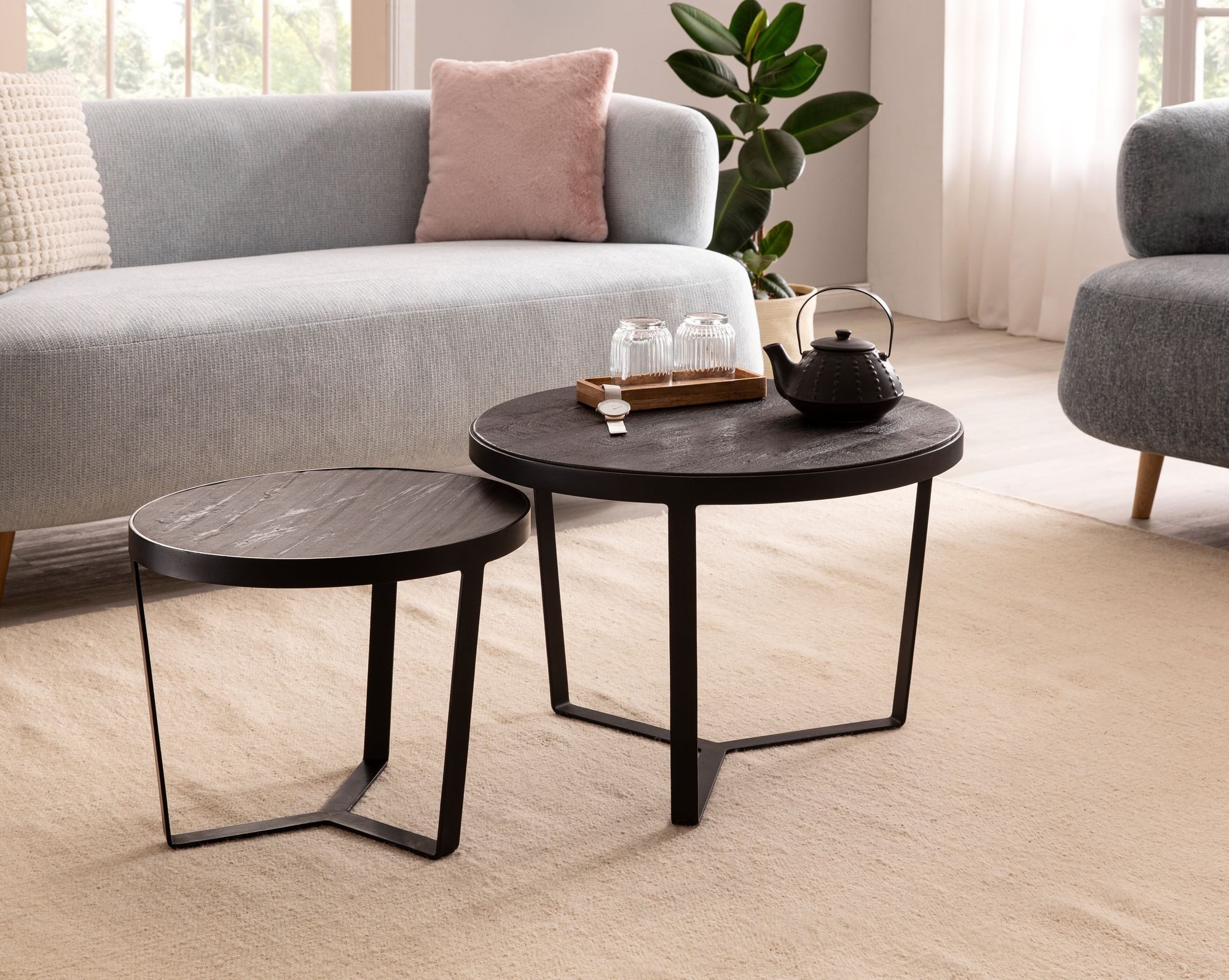 Wohnling Couchtisch WL6.766 2er Set Rund Holz / Steinoptik Wohnzimmertisch Satztisch (Couchtisch 2er Set Akazie Massivholz / Steinoptik), Wohnzimmertisch Modern, Sofatisch 2-teilig