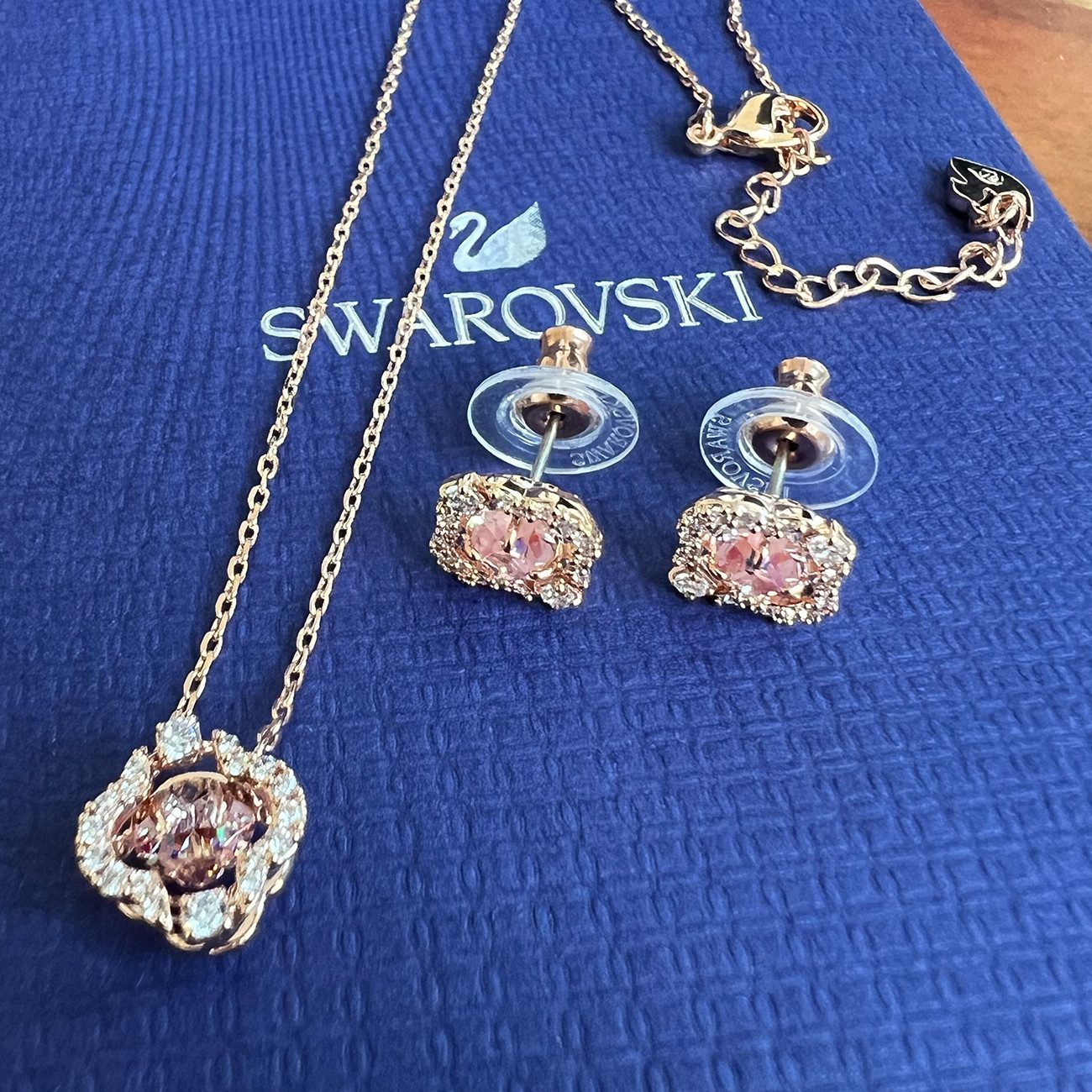 Swarovski Ohrring und Ketten Set...