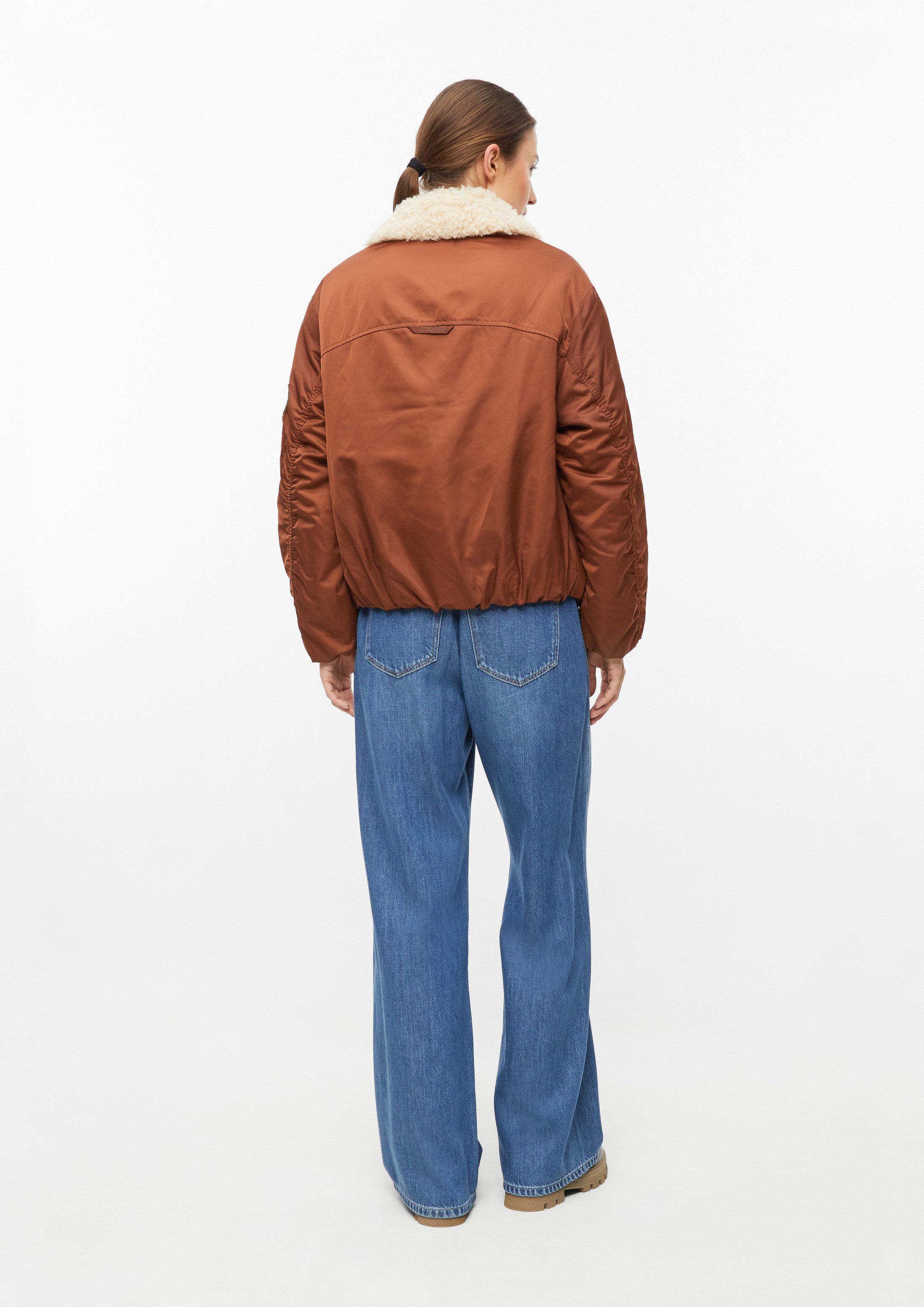 s.Oliver Funktionsjacke Outdoor-Jacke s.Oliver x Heidi Klum: Blouson mit abnehmbarem Fake-Fur-Kragen – Bild 2 von 5