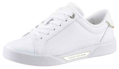 Tommy Hilfiger CHIC HW COURT SNEAKER Plateausneaker mit goldfarbenen Details, Freizeitschuh, Halbschuh, Schnürschuh